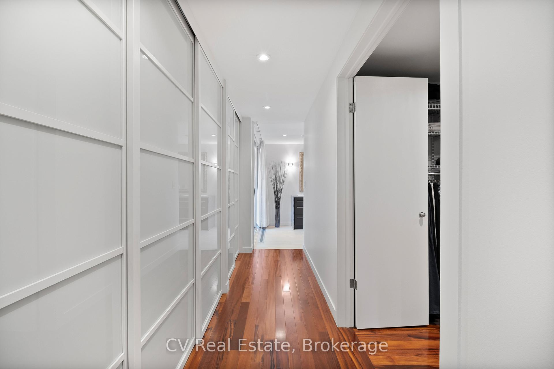 Photo 15 of 31 Auchmar Road, Hamilton, Mohawk — HOMEH
