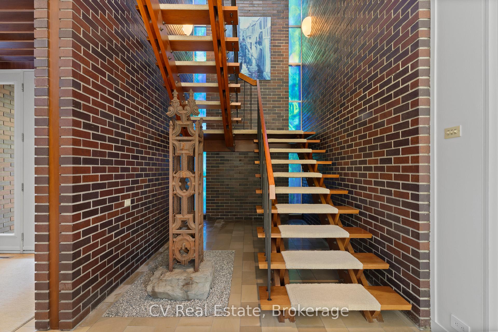 Photo 24 of 31 Auchmar Road, Hamilton, Mohawk — HOMEH