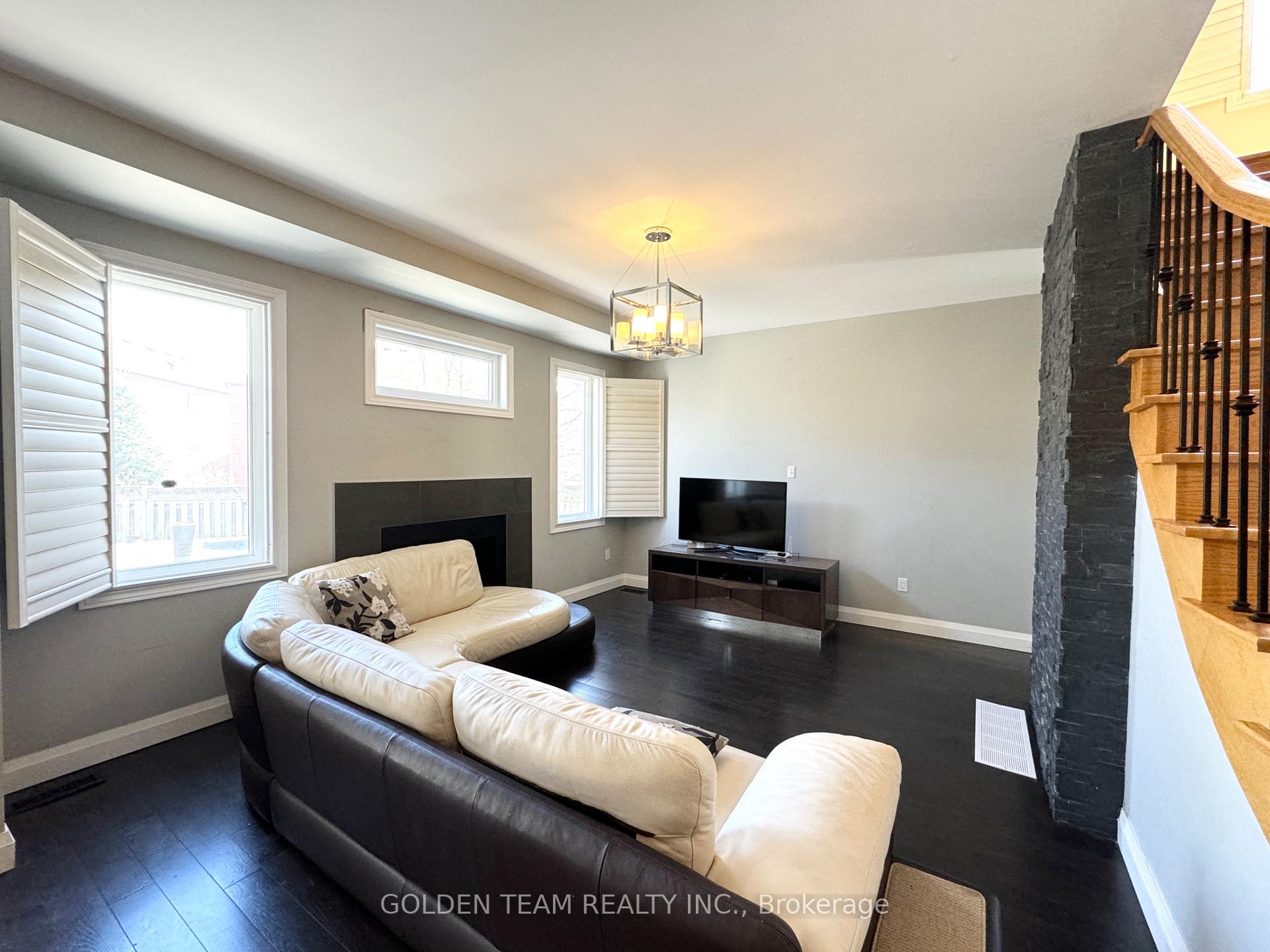 Photo 17 of 9 Ridgecrest Road, Markham, Berczy — HOMEH