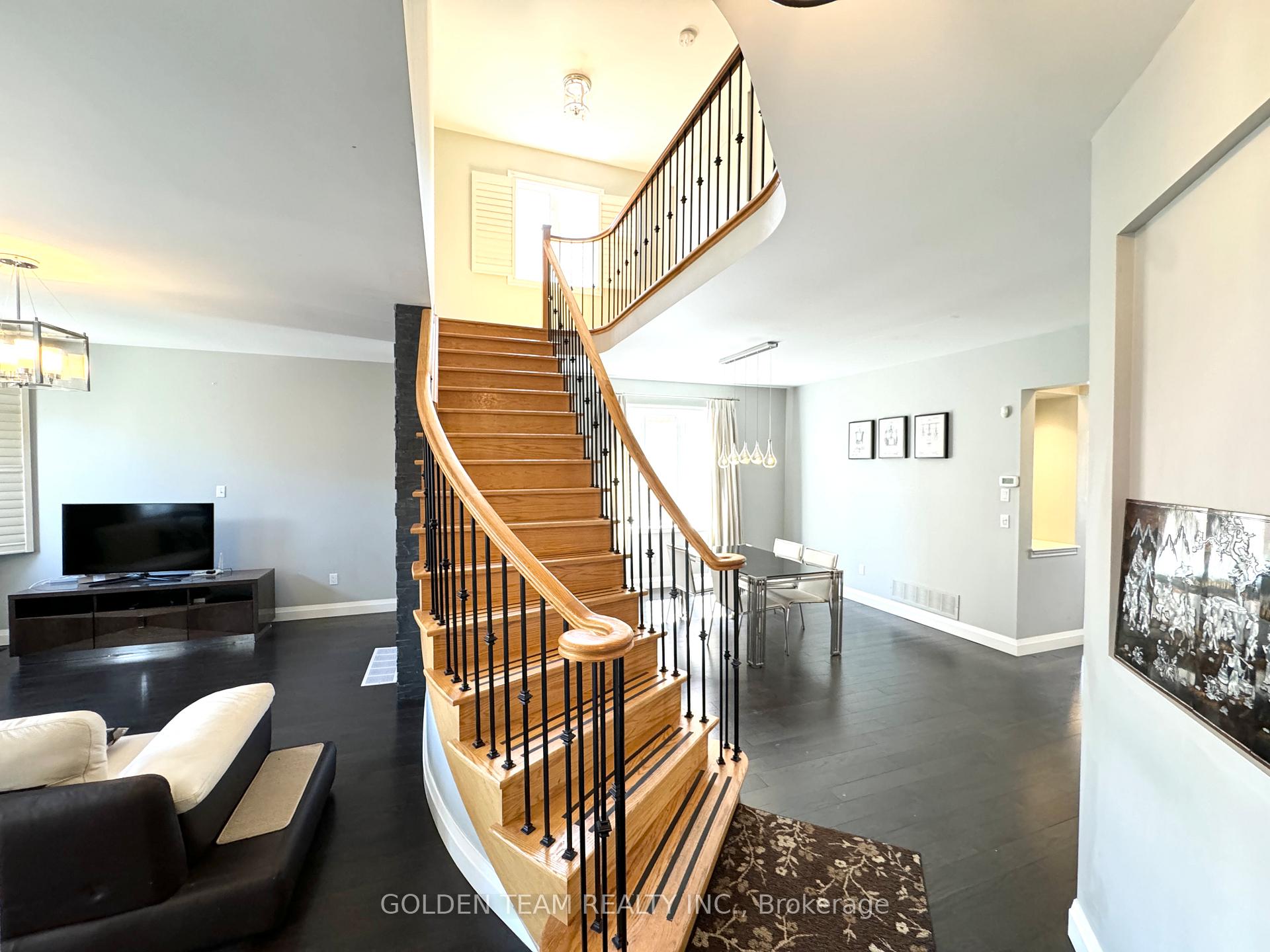 Photo 19 of 9 Ridgecrest Road, Markham, Berczy — HOMEH