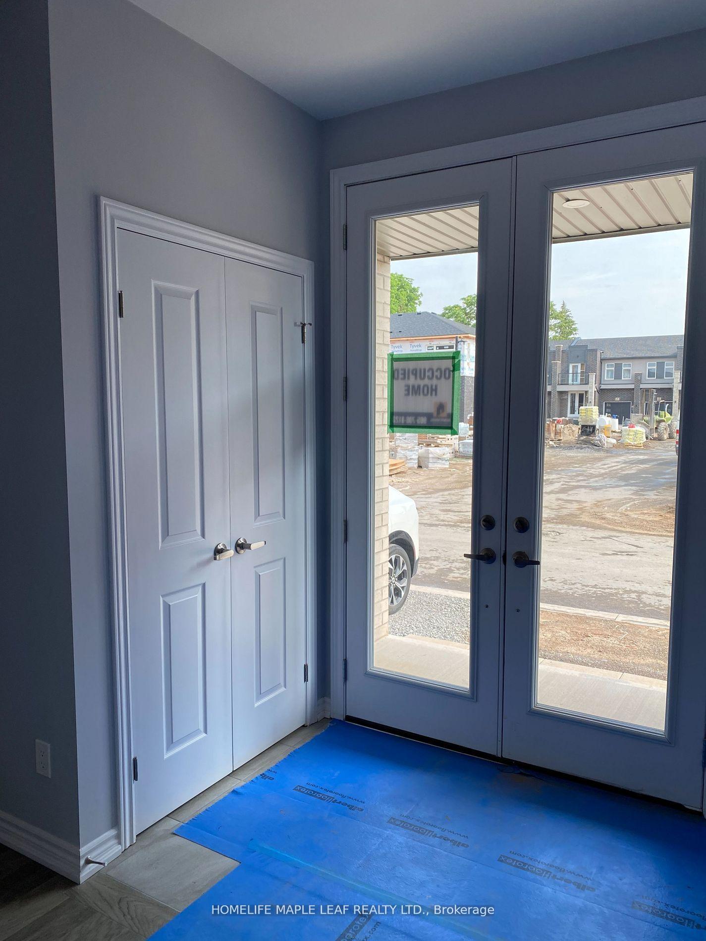 Photo 2 of Unit 6, 5672 Dorchester Road, Niagara Falls, Hospital — HOMEH