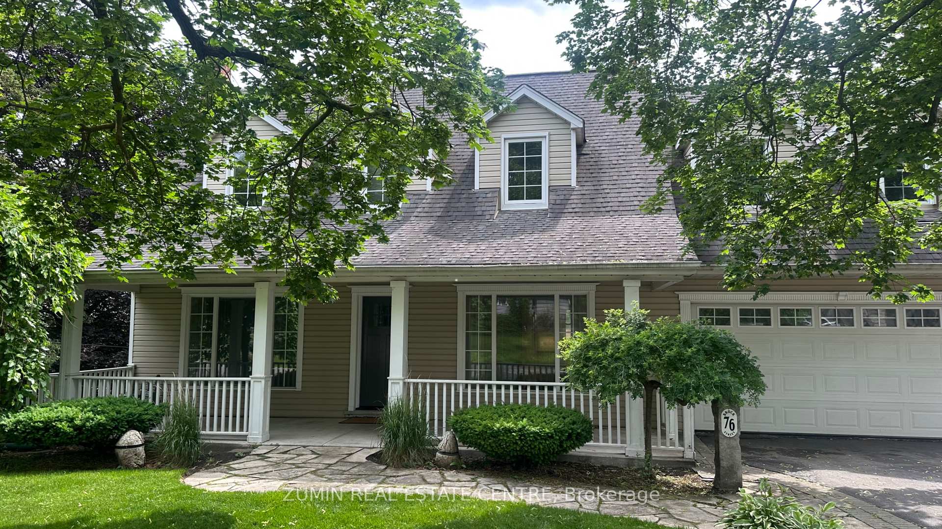 Photo 3 of 76 Brock Street, Oakville, Central — HOMEH