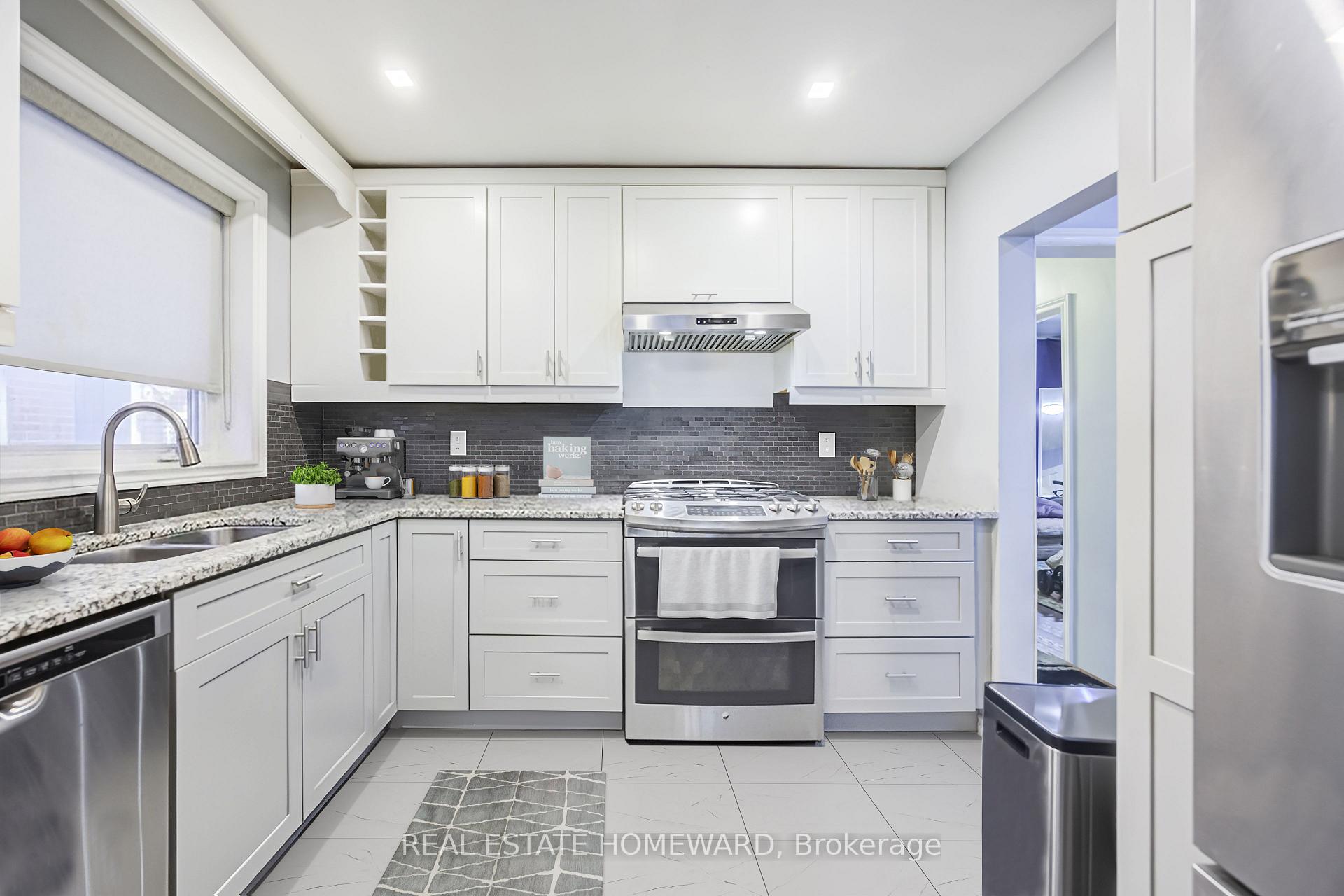 Photo 5 of 4 Moorecroft Crescent, Scarborough, Ionview — HOMEH