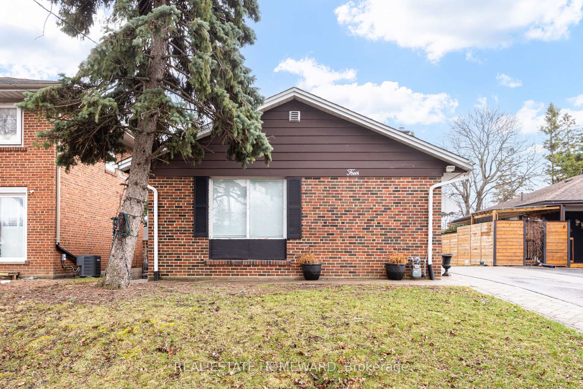 Photo 12 of 4 Moorecroft Crescent, Scarborough, Ionview — HOMEH