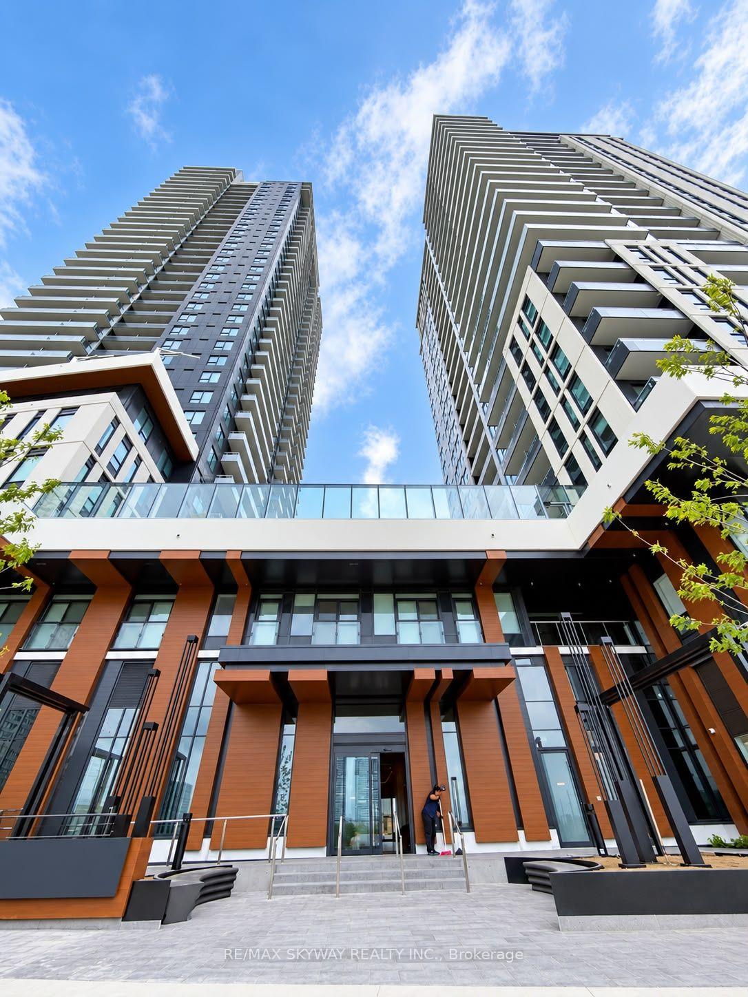 Photo 4 of Unit 1303, 21 Meadowdale Road, Vaughan, Vaughan Corporate Centre — HOMEH
