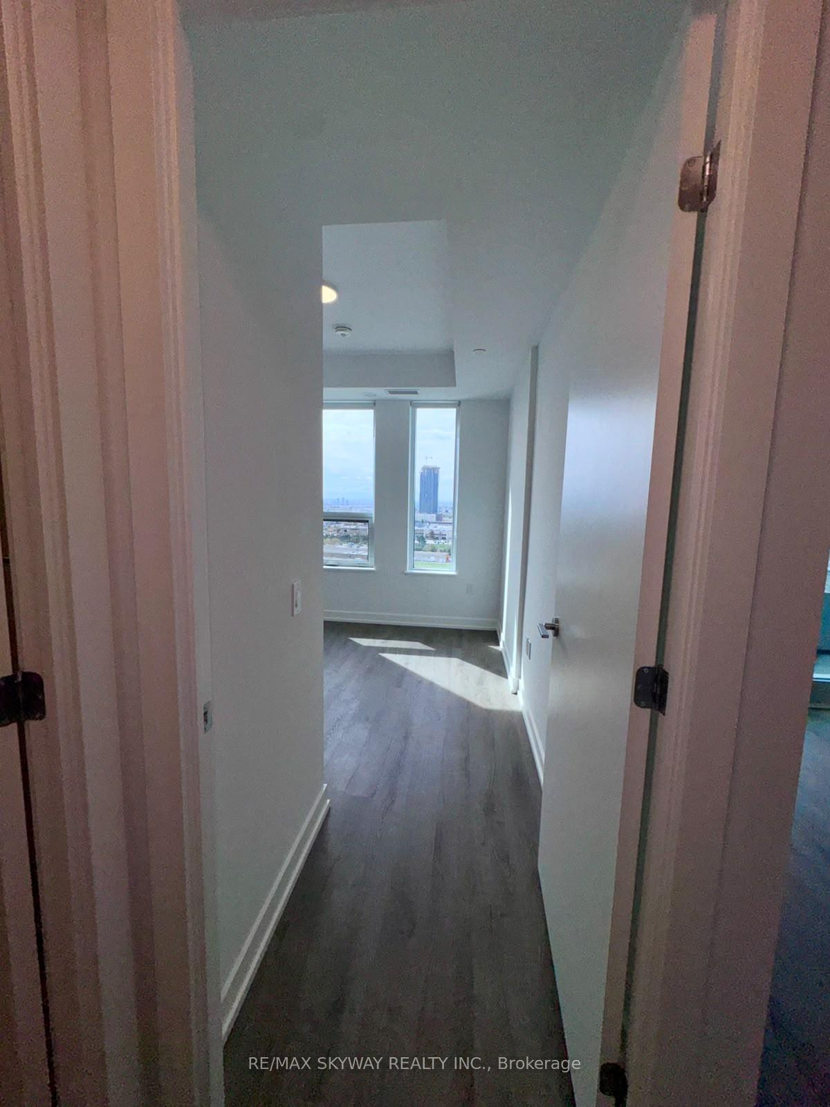 Photo 32 of Unit 1303, 21 Meadowdale Road, Vaughan, Vaughan Corporate Centre — HOMEH