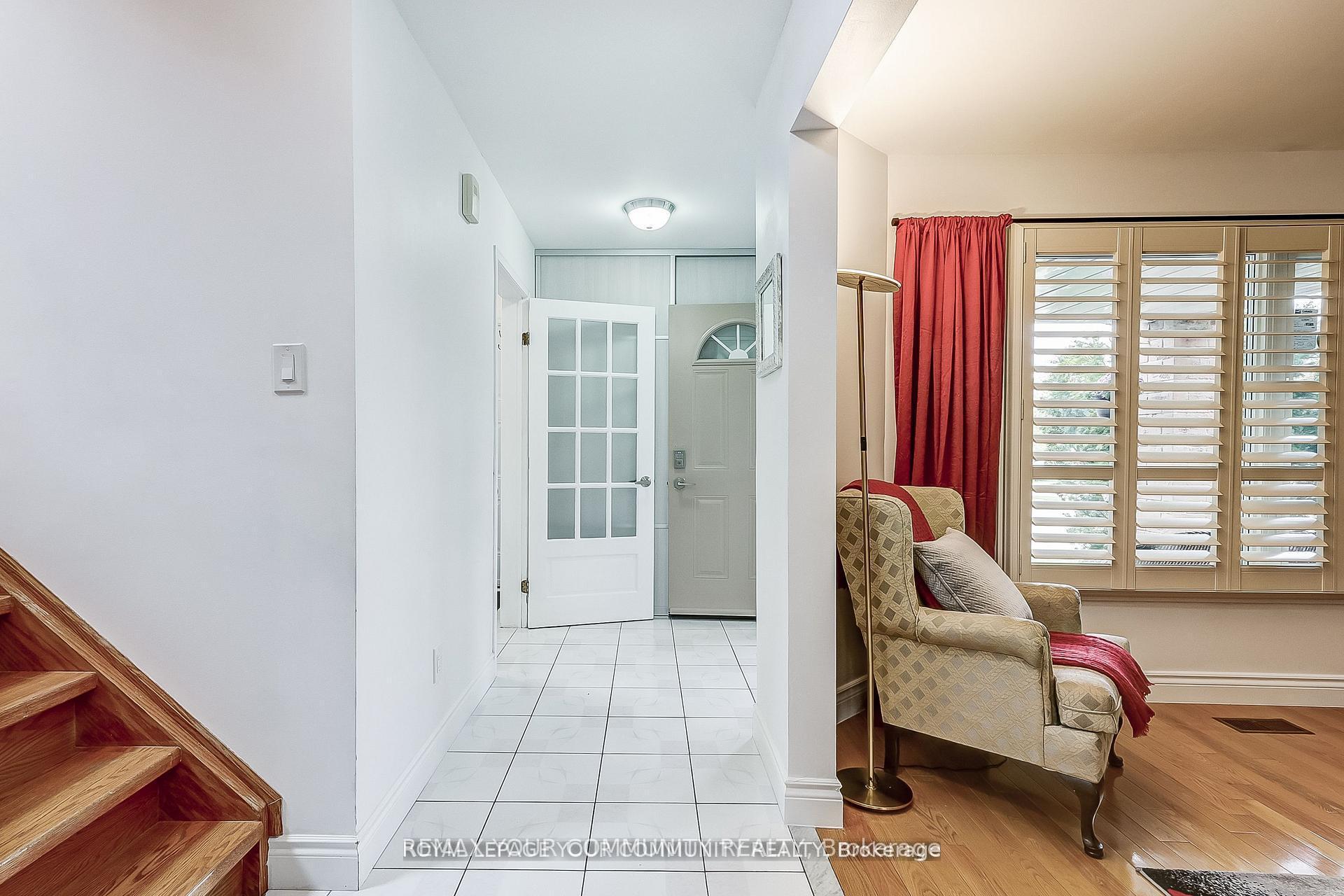 Photo 19 of 660 Foxwood Trail, Pickering, Amberlea — HOMEH