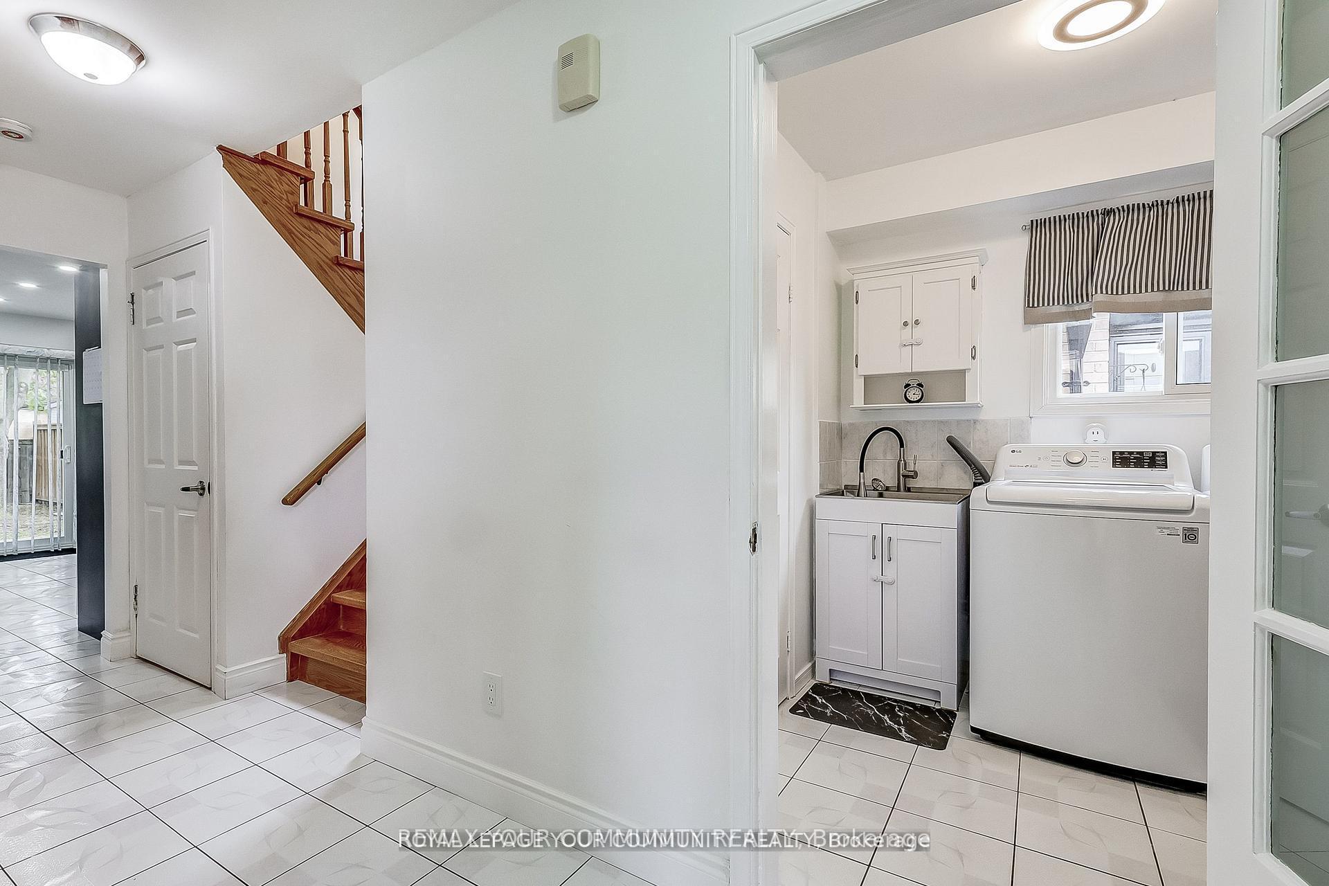 Photo 21 of 660 Foxwood Trail, Pickering, Amberlea — HOMEH