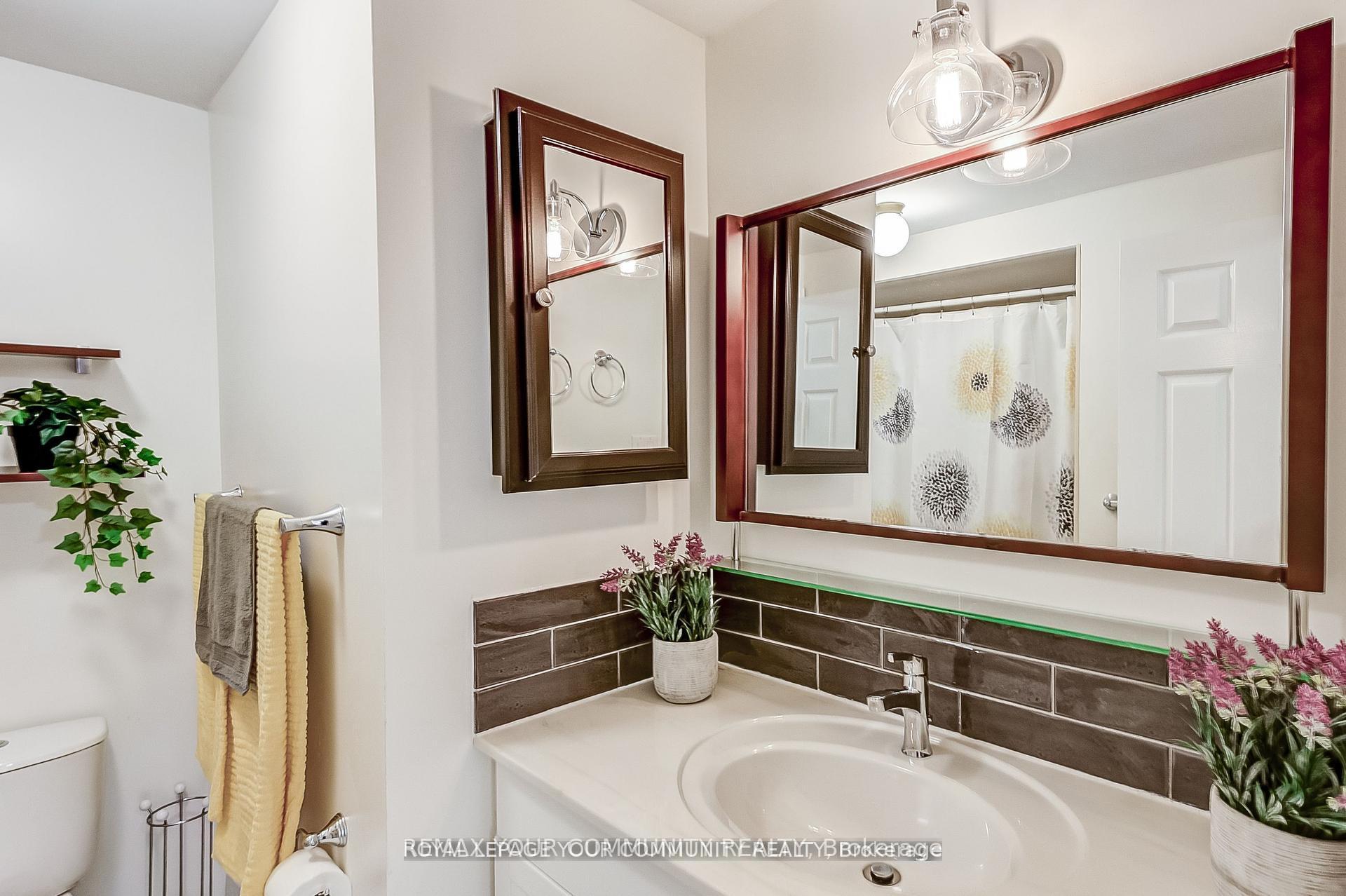 Photo 28 of 660 Foxwood Trail, Pickering, Amberlea — HOMEH