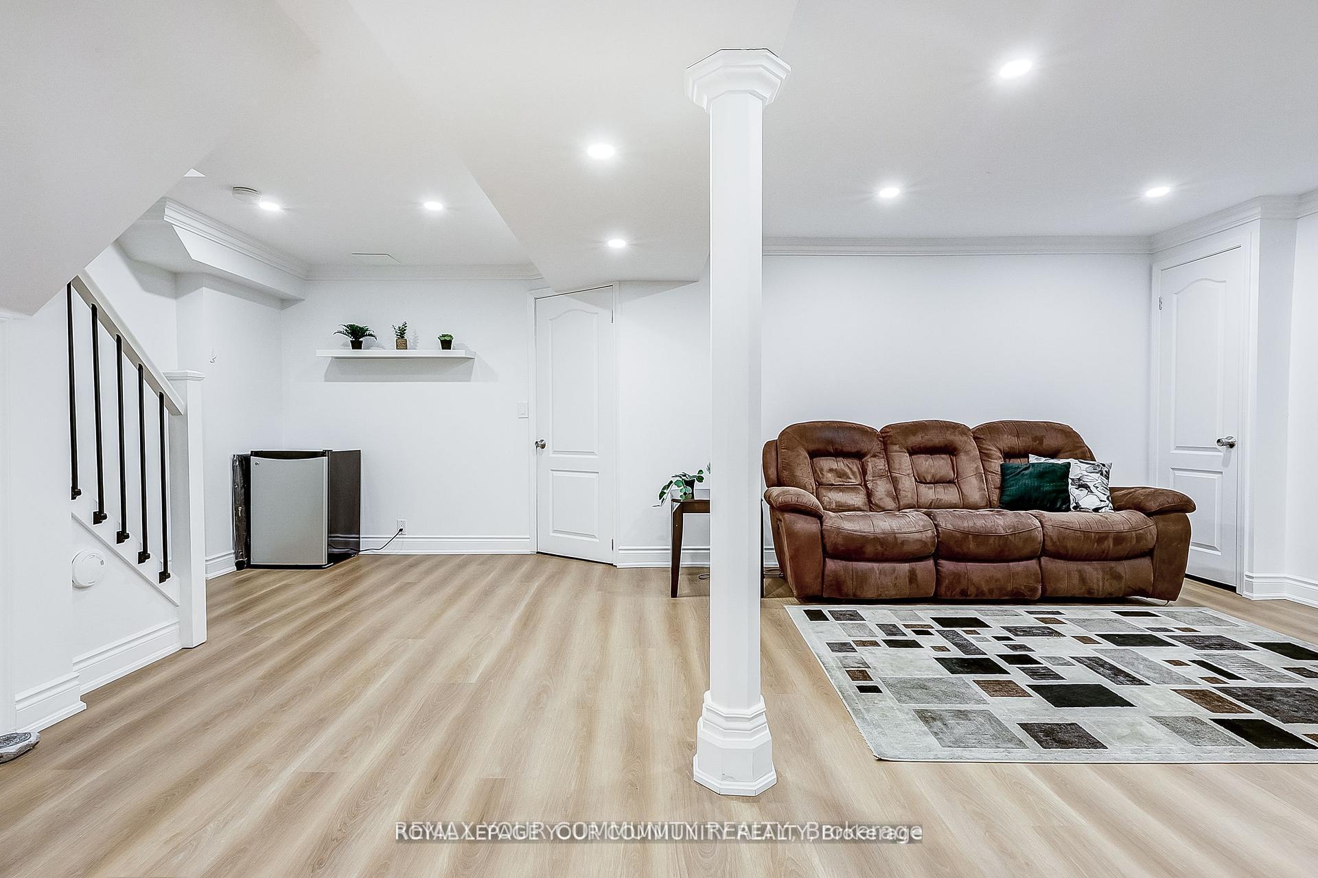 Photo 35 of 660 Foxwood Trail, Pickering, Amberlea — HOMEH