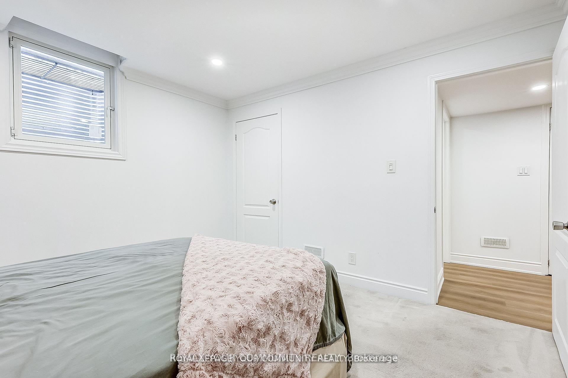 Photo 38 of 660 Foxwood Trail, Pickering, Amberlea — HOMEH