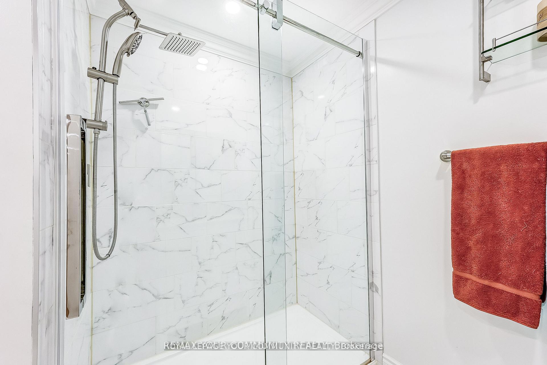 Photo 40 of 660 Foxwood Trail, Pickering, Amberlea — HOMEH