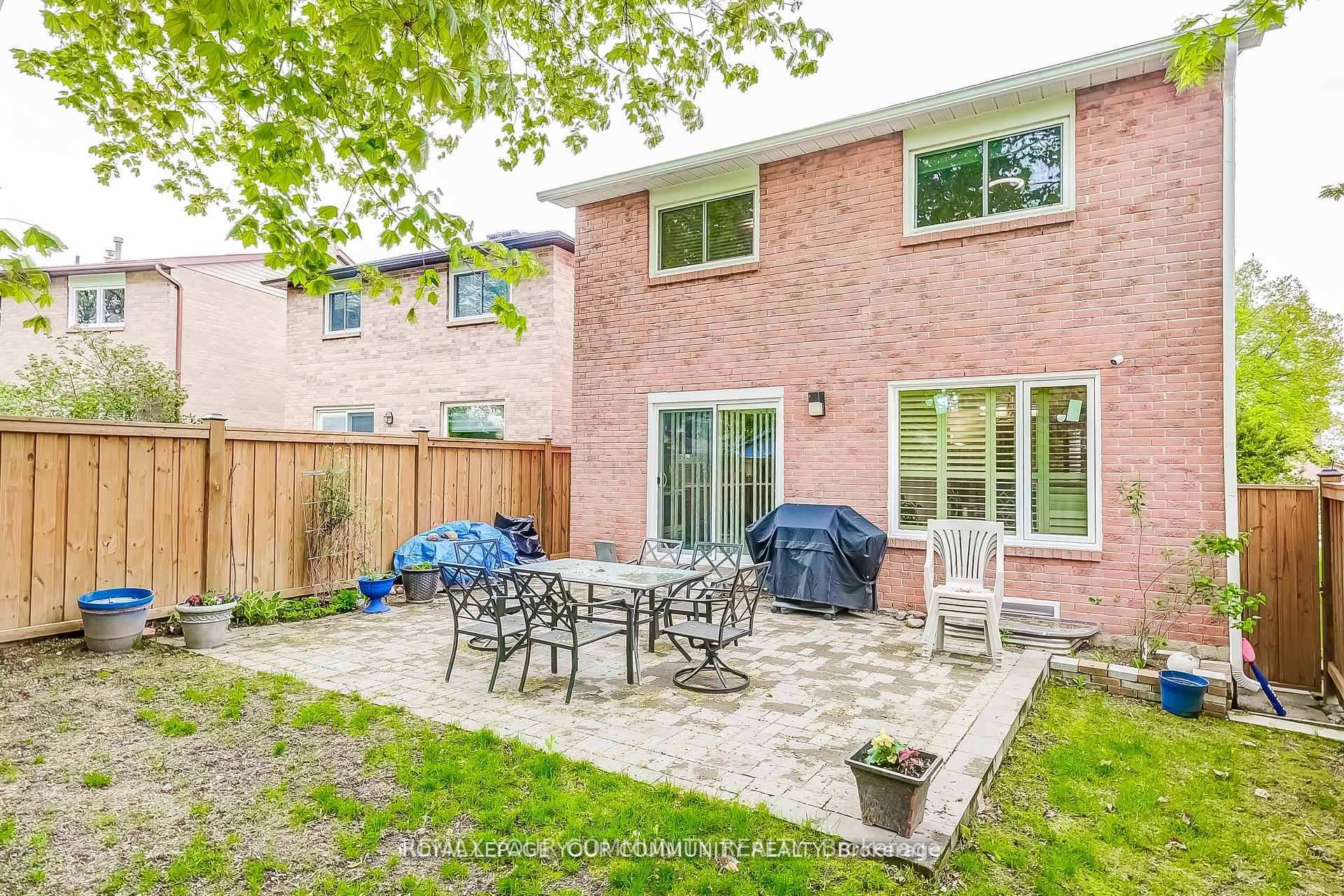 Photo 46 of 660 Foxwood Trail, Pickering, Amberlea — HOMEH