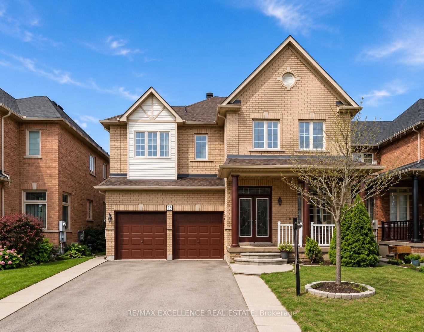 Photo 3 of 21 Castle Mountain Drive, Brampton, Sandringham-Wellington — HOMEH