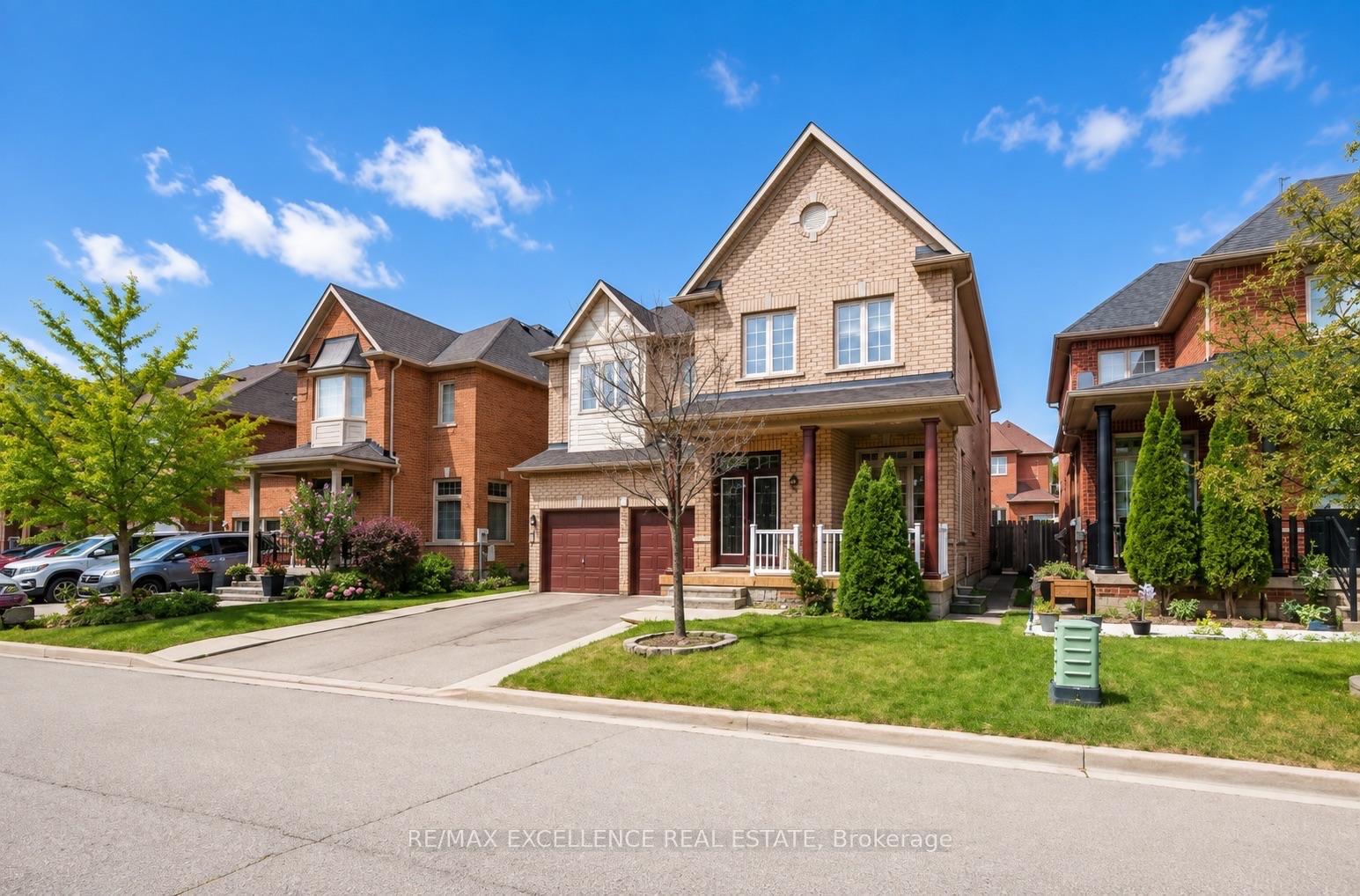 Photo 4 of 21 Castle Mountain Drive, Brampton, Sandringham-Wellington — HOMEH