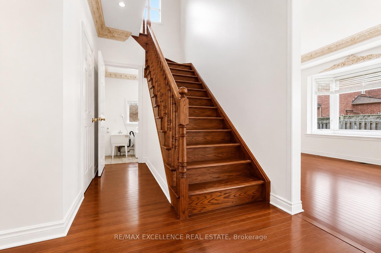 Photo 18 of 21 Castle Mountain Drive, Brampton, Sandringham-Wellington — HOMEH