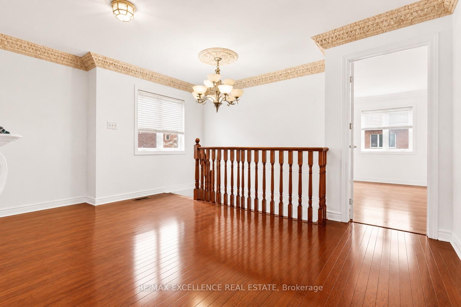 Photo 19 of 21 Castle Mountain Drive, Brampton, Sandringham-Wellington — HOMEH