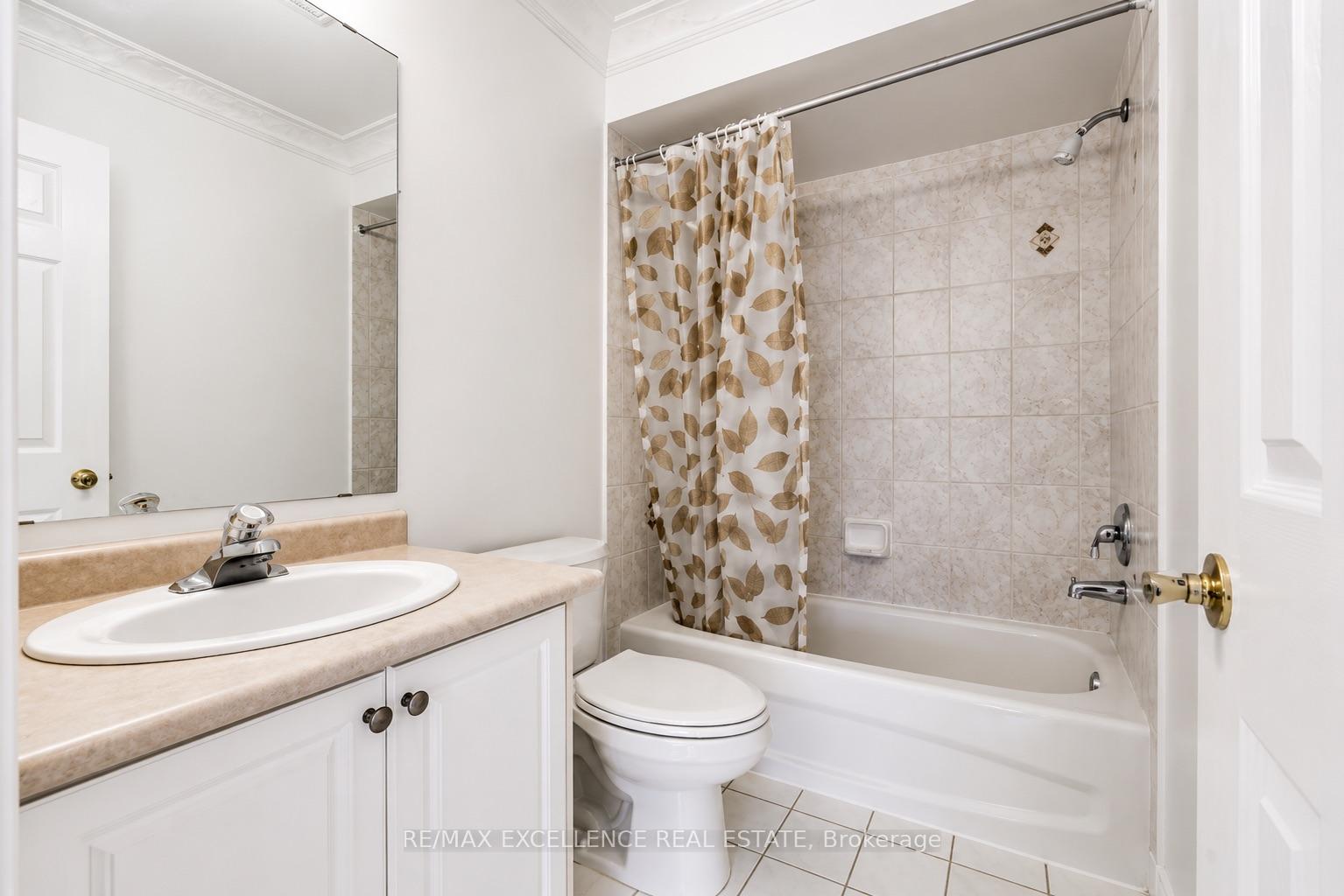 Photo 27 of 21 Castle Mountain Drive, Brampton, Sandringham-Wellington — HOMEH