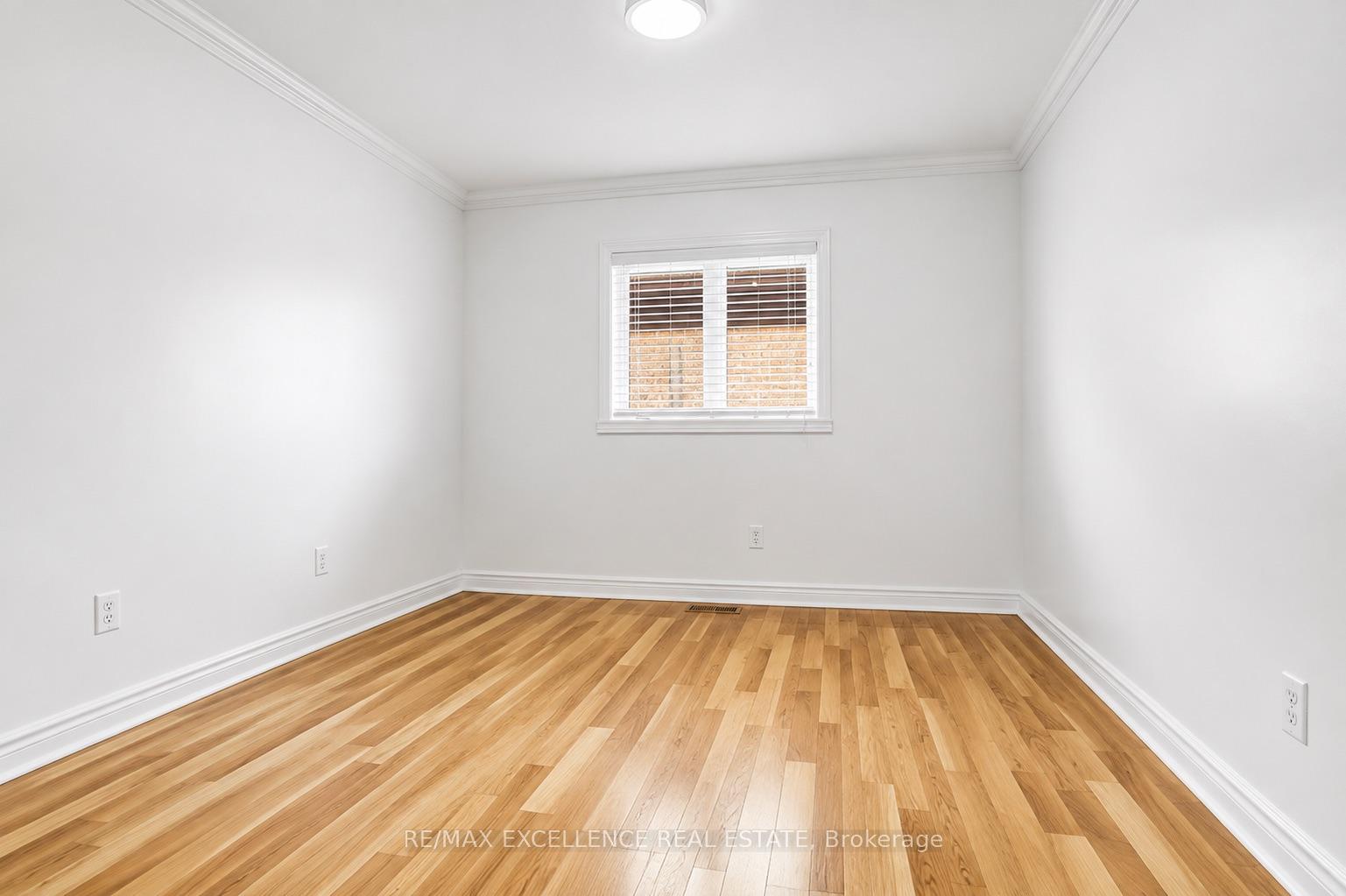 Photo 28 of 21 Castle Mountain Drive, Brampton, Sandringham-Wellington — HOMEH