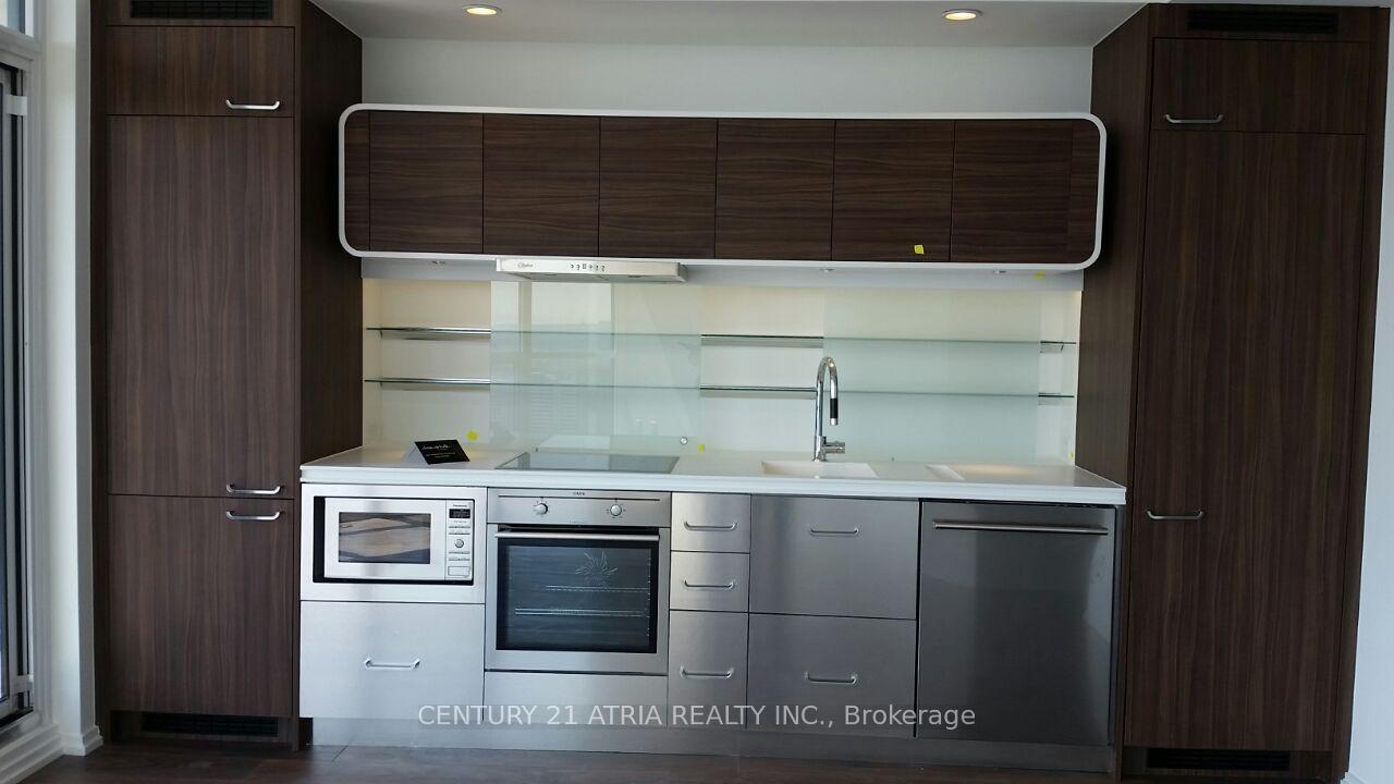 Photo 3 of Unit 4215, 45 Charles Street E, Toronto, Church-Yonge Corridor — HOMEH