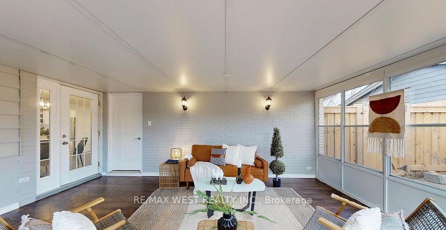 Photo 13 of 194 Sewell Drive, Oakville, College Park — HOMEH