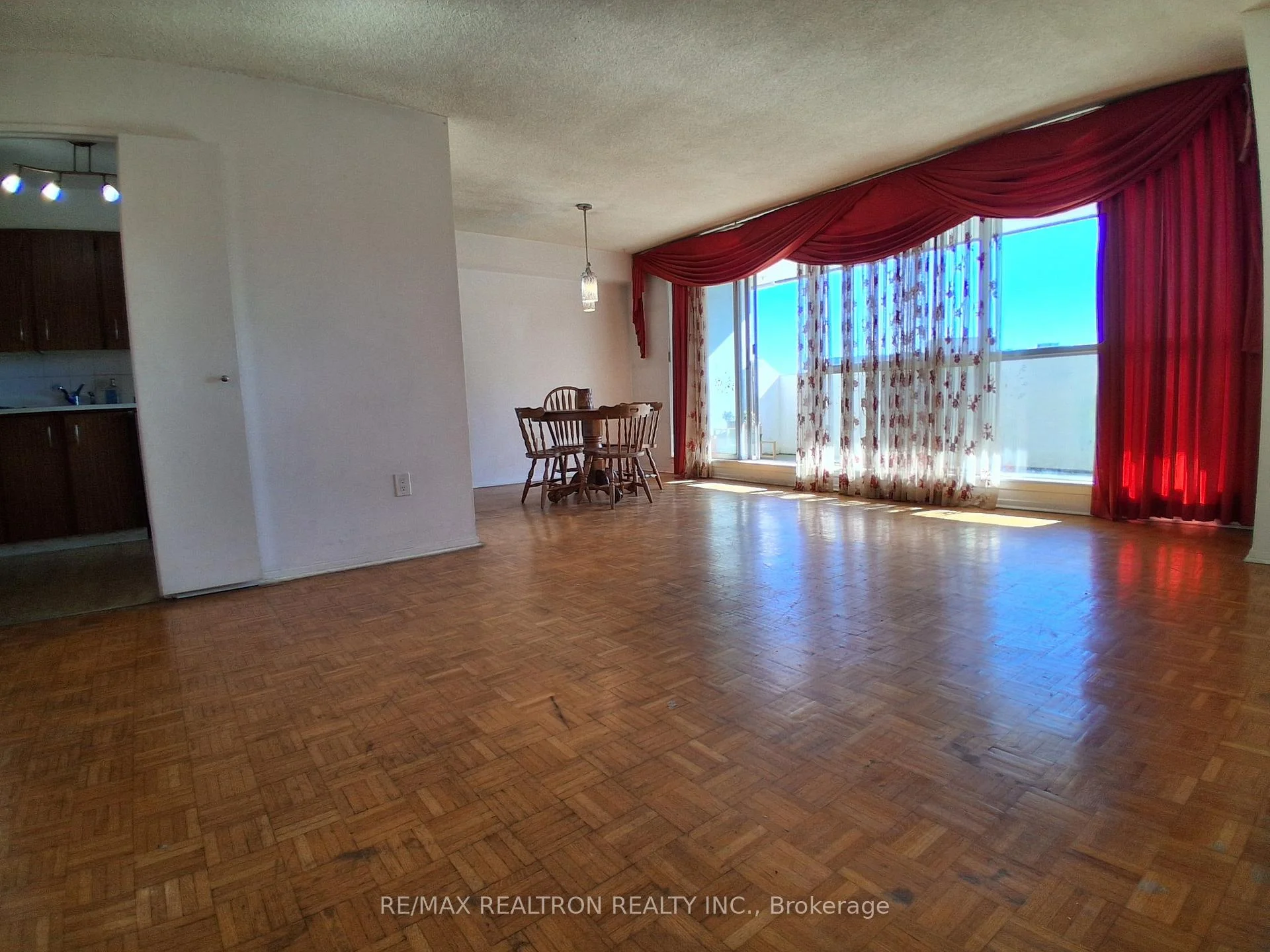 Photo 12 of Unit 606, 120 Dundalk Drive, Scarborough, Dorset Park — HOMEH