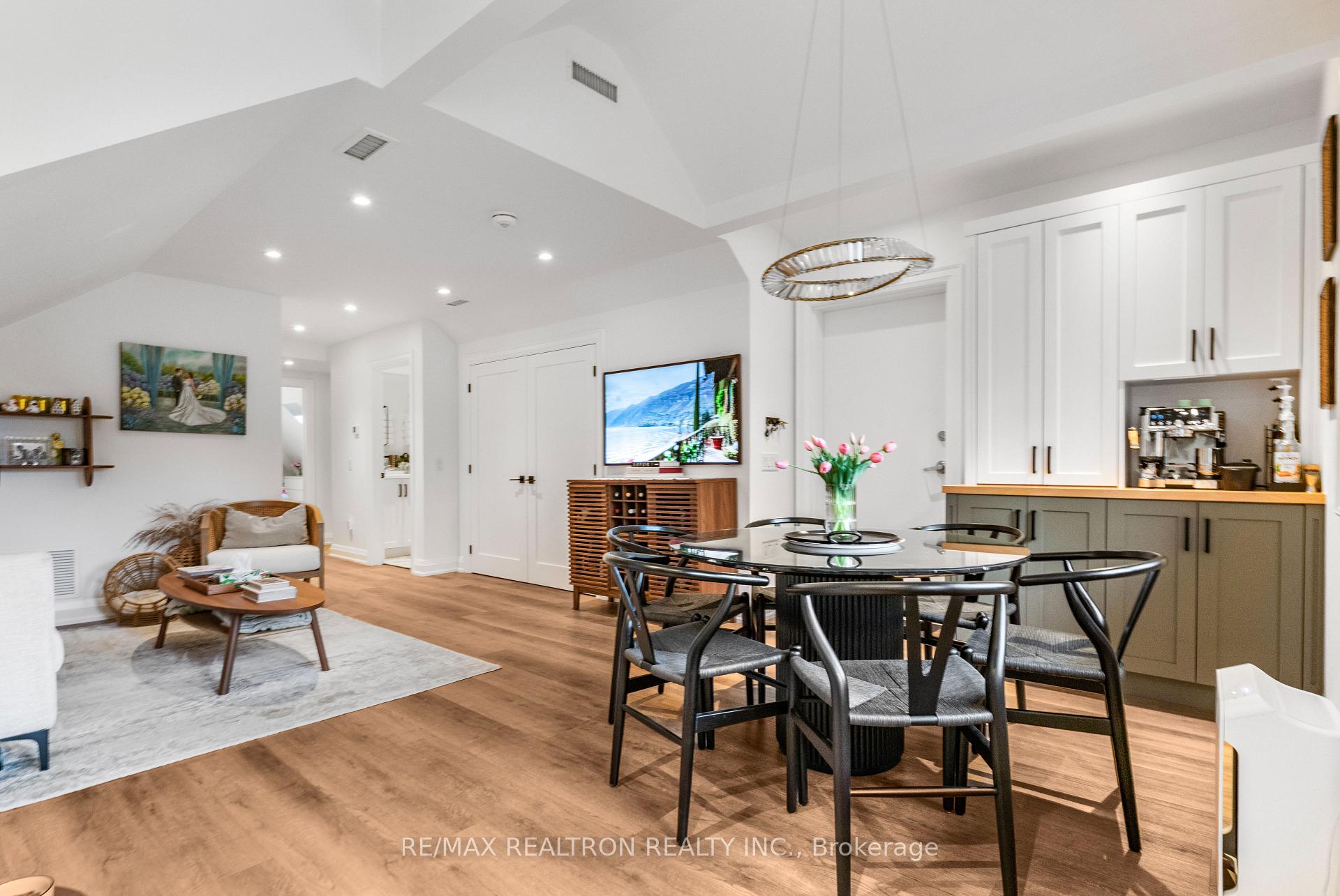 Photo 10 of Unit 1, 887 Avenue Road, Toronto, Yonge-Eglinton — HOMEH
