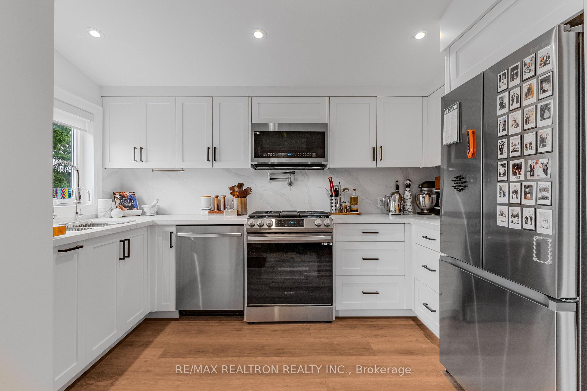 Photo 13 of Unit 1, 887 Avenue Road, Toronto, Yonge-Eglinton — HOMEH