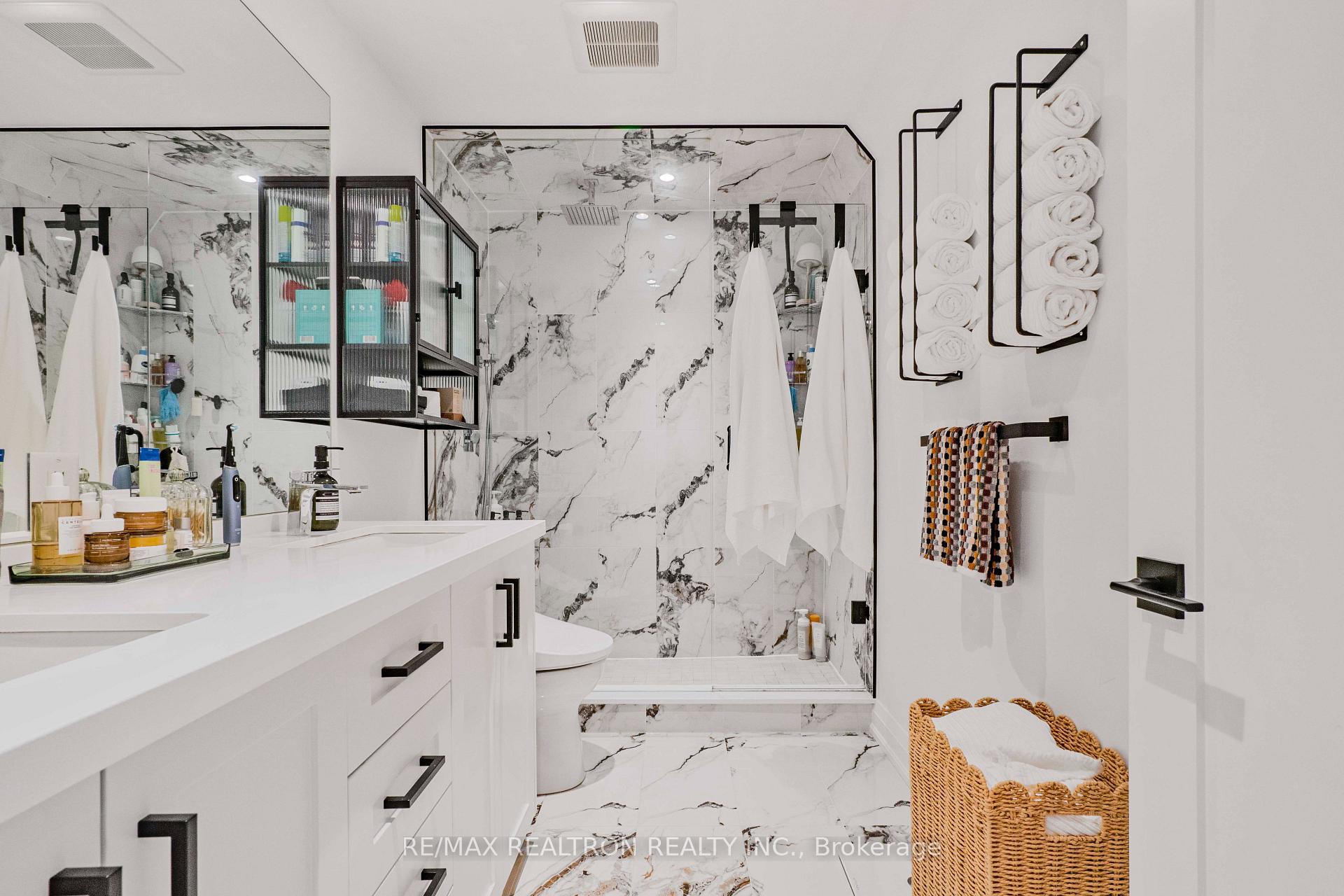 Photo 21 of Unit 1, 887 Avenue Road, Toronto, Yonge-Eglinton — HOMEH