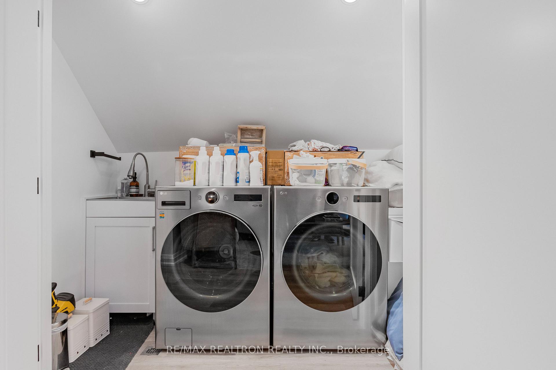 Photo 22 of Unit 1, 887 Avenue Road, Toronto, Yonge-Eglinton — HOMEH