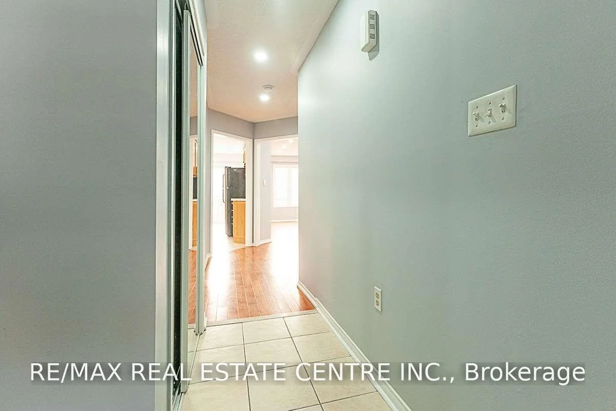 Photo 11 of Unit 47, 6035 Bidwell Trail, Mississauga, East Credit — HOMEH