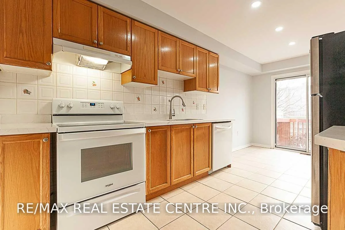 Photo 13 of Unit 47, 6035 Bidwell Trail, Mississauga, East Credit — HOMEH