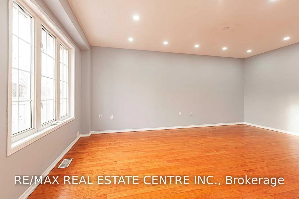 Photo 21 of Unit 47, 6035 Bidwell Trail, Mississauga, East Credit — HOMEH