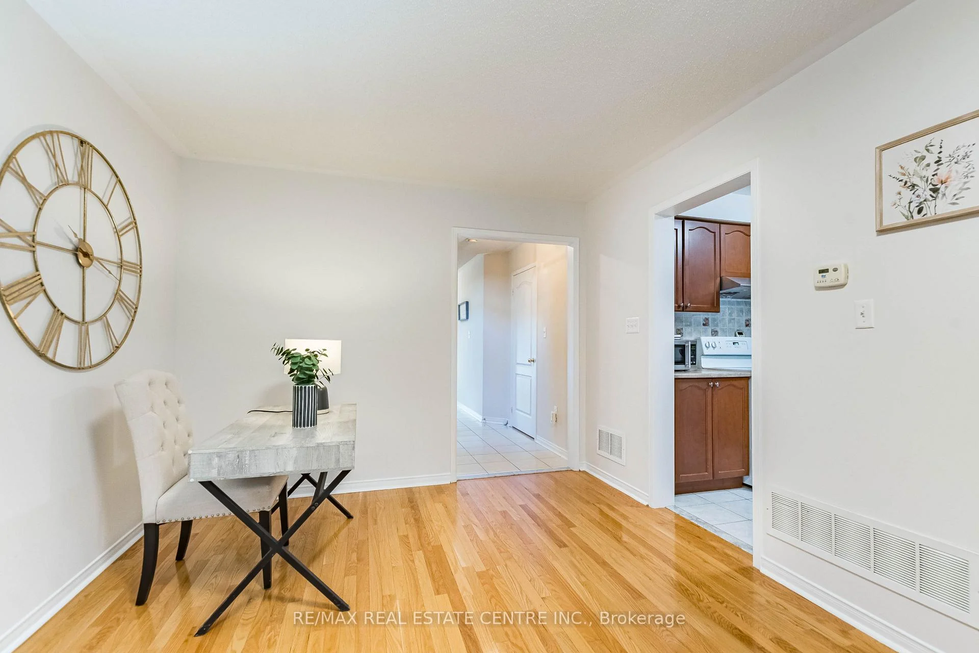 Photo 32 of Unit 47, 6035 Bidwell Trail, Mississauga, East Credit — HOMEH
