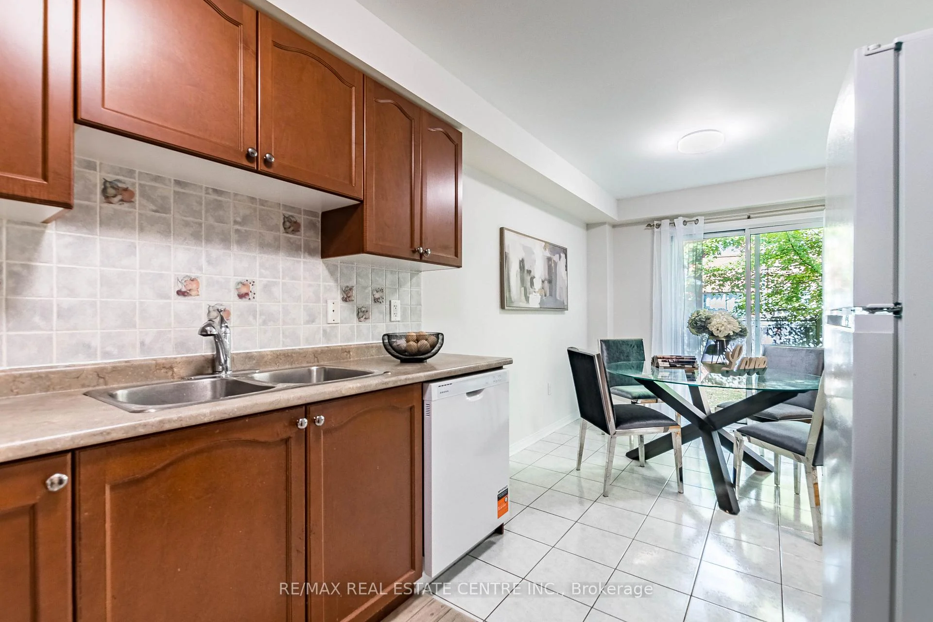 Photo 46 of Unit 47, 6035 Bidwell Trail, Mississauga, East Credit — HOMEH