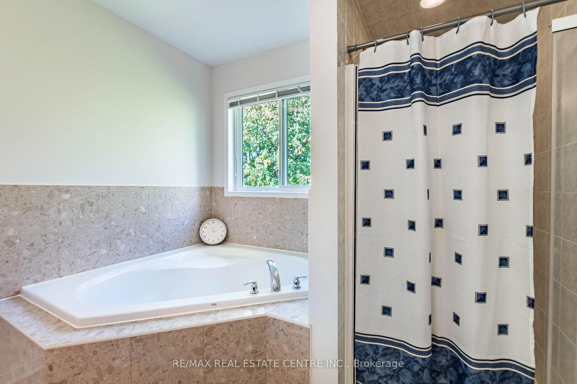 Photo 73 of Unit 47, 6035 Bidwell Trail, Mississauga, East Credit — HOMEH