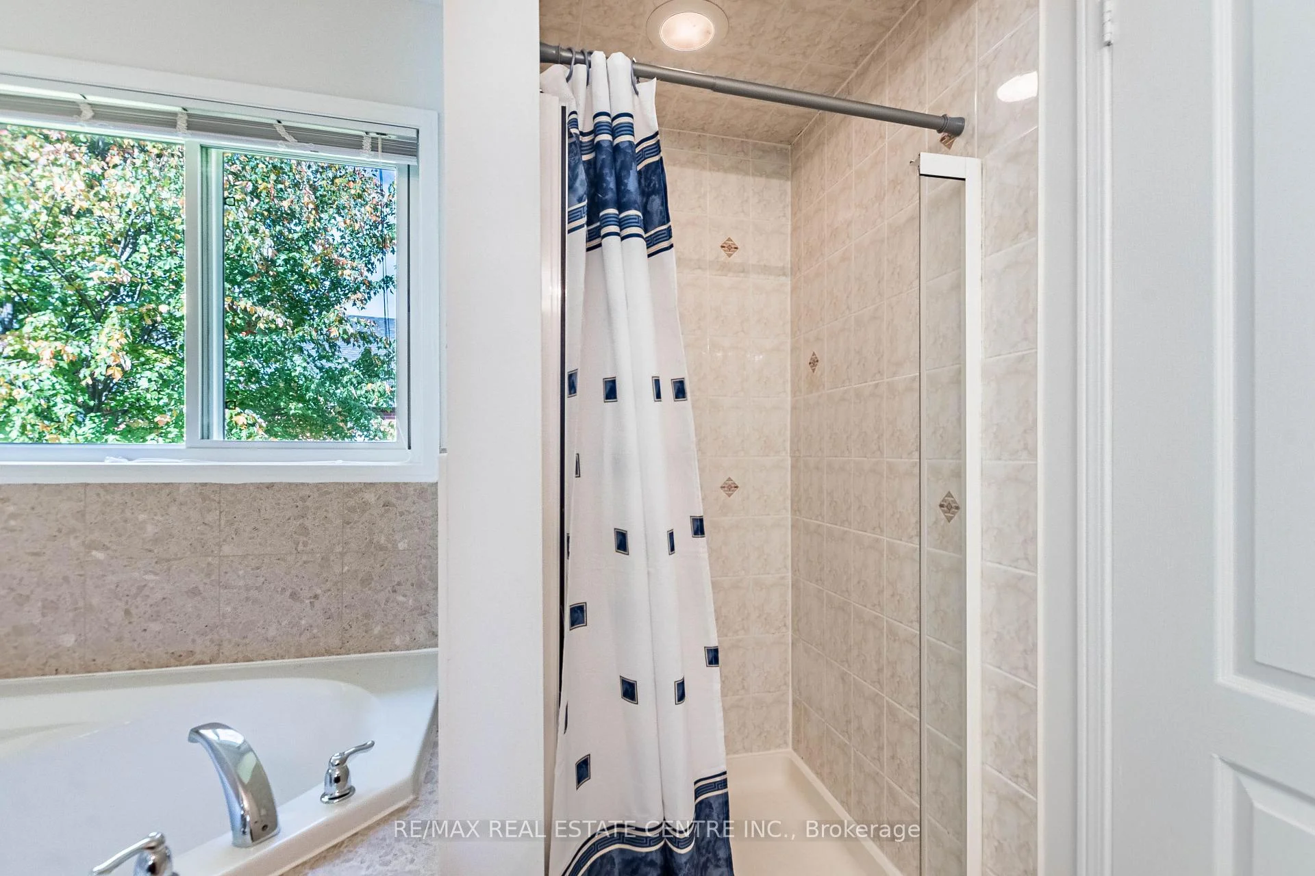 Photo 74 of Unit 47, 6035 Bidwell Trail, Mississauga, East Credit — HOMEH