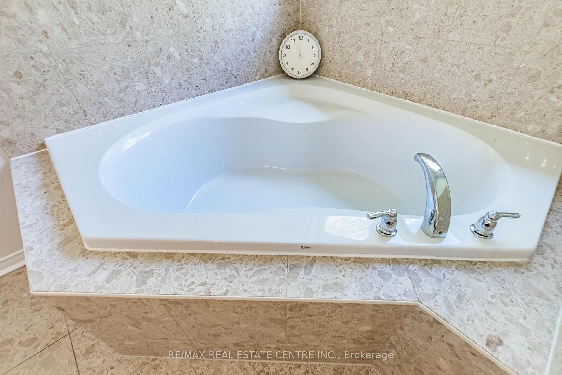 Photo 75 of Unit 47, 6035 Bidwell Trail, Mississauga, East Credit — HOMEH