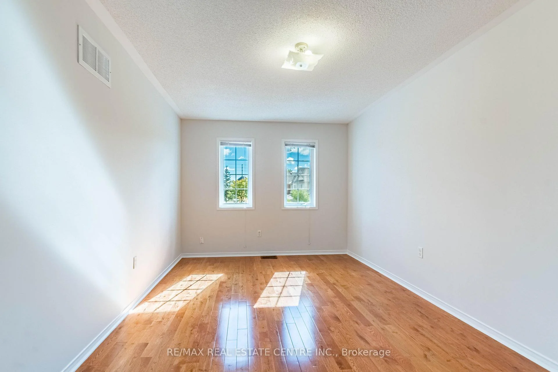 Photo 80 of Unit 47, 6035 Bidwell Trail, Mississauga, East Credit — HOMEH