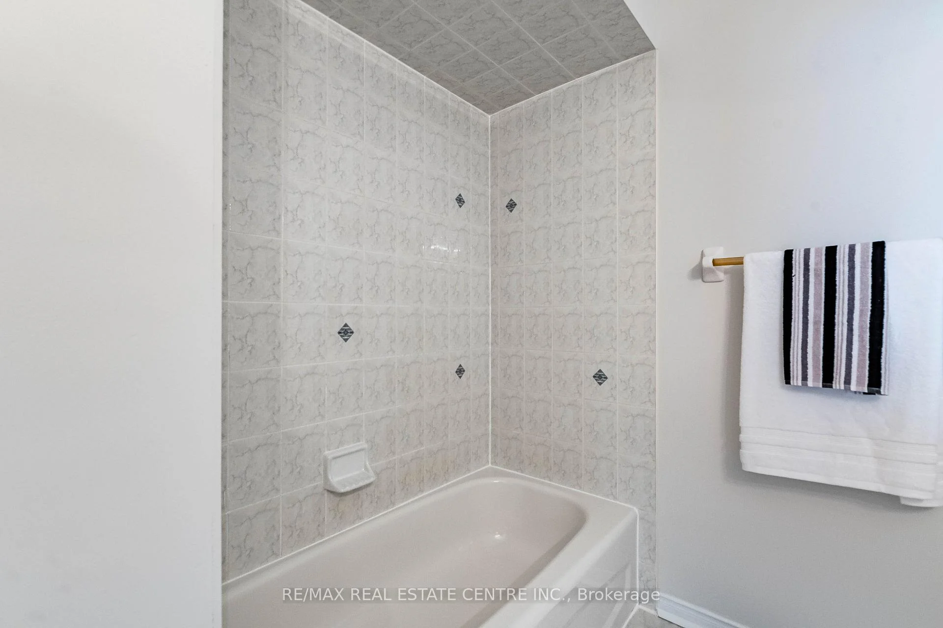 Photo 83 of Unit 47, 6035 Bidwell Trail, Mississauga, East Credit — HOMEH