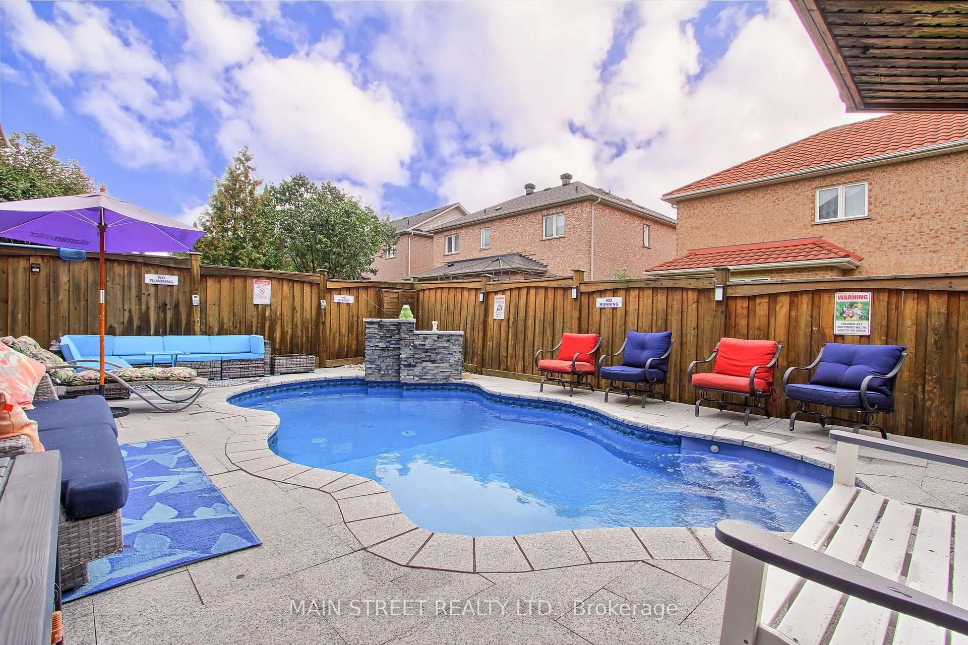 Photo of 196 Wainscot Avenue