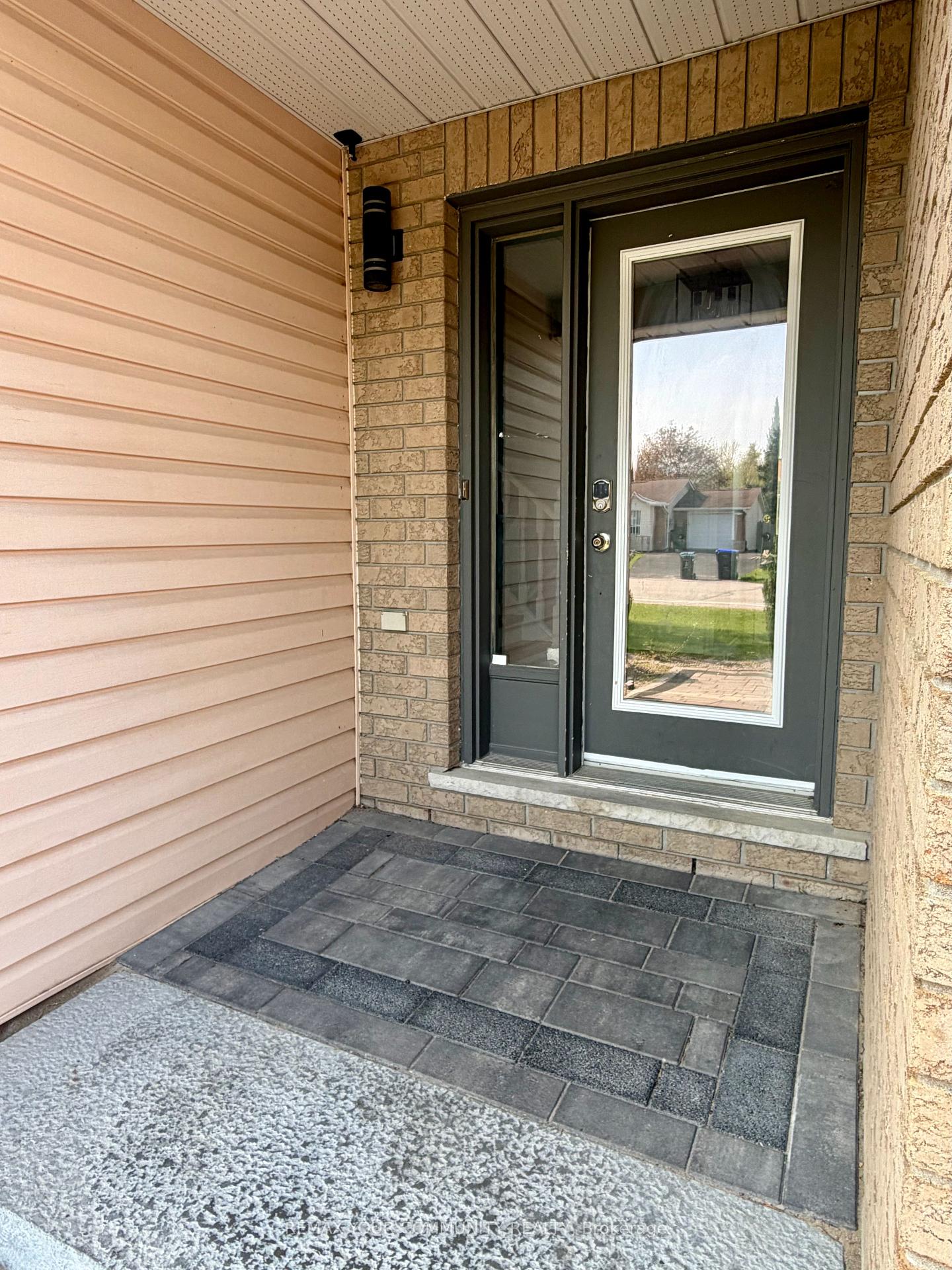 Photo 3 of 86 Oxley Drive, Penetanguishene — HOMEH