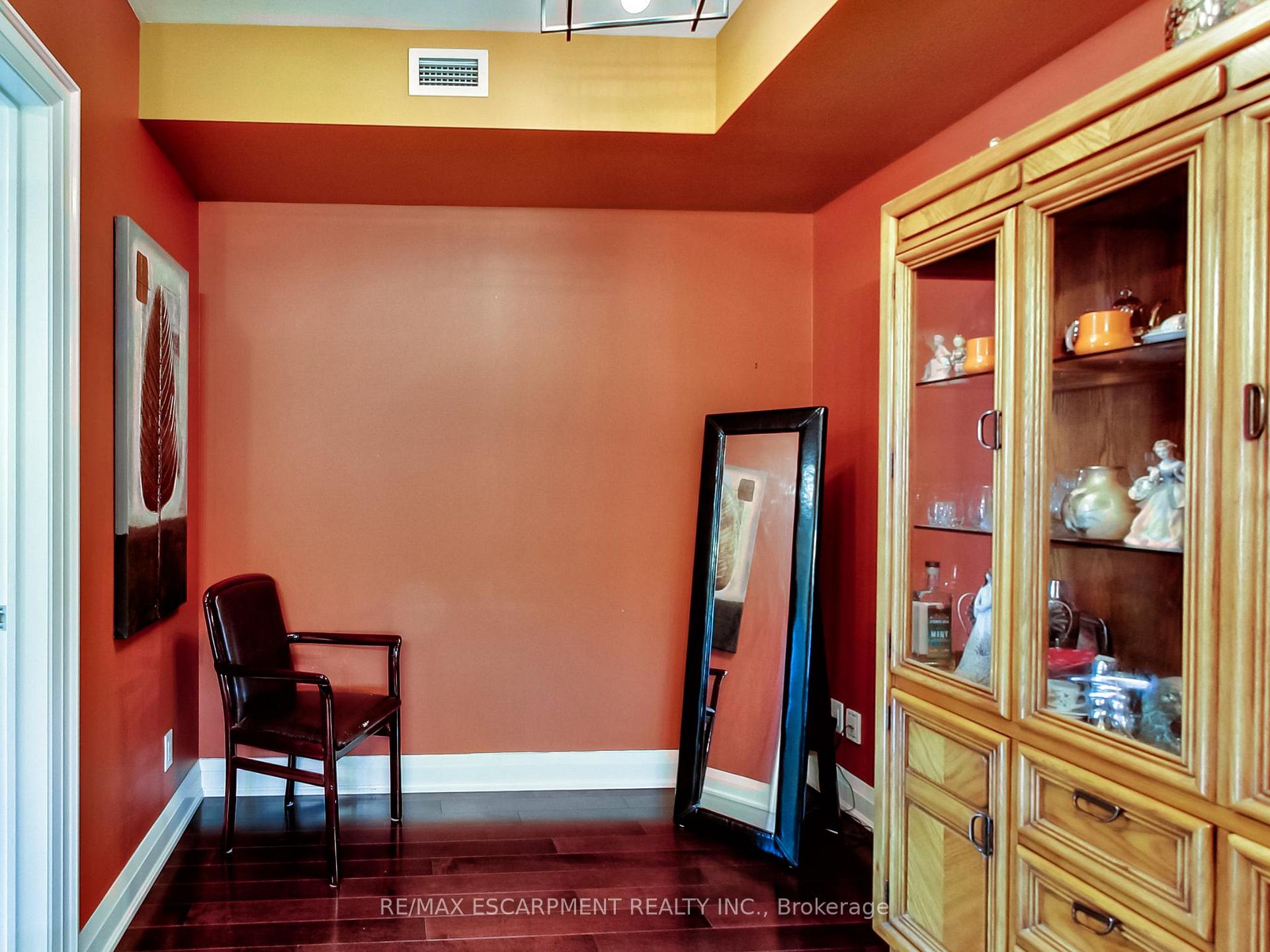 Photo 18 of Unit 306, 11 Bronte Road, Oakville, Bronte — HOMEH