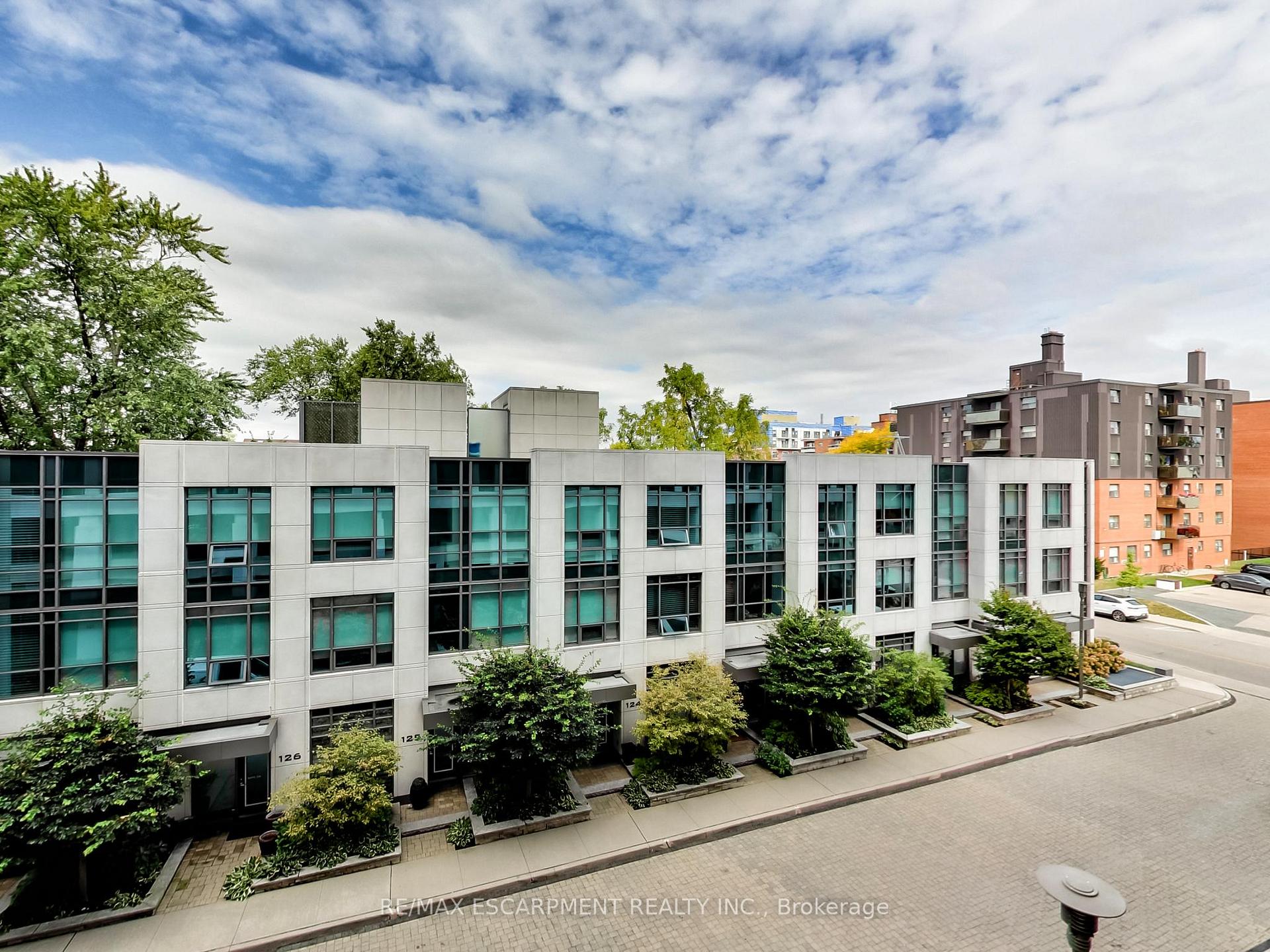 Photo 38 of Unit 306, 11 Bronte Road, Oakville, Bronte — HOMEH