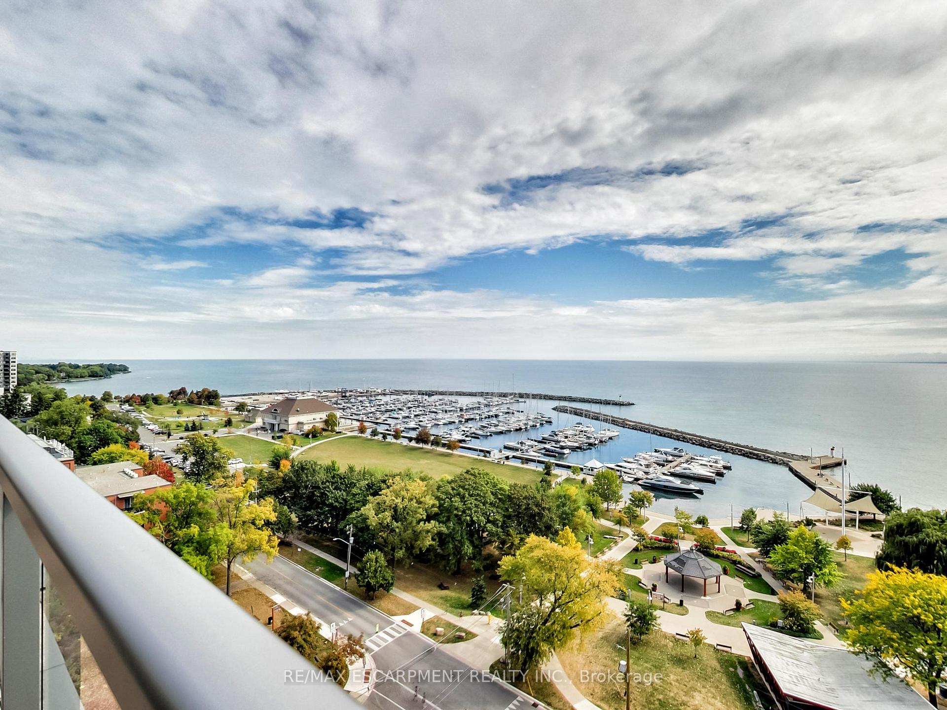 Photo 42 of Unit 306, 11 Bronte Road, Oakville, Bronte — HOMEH