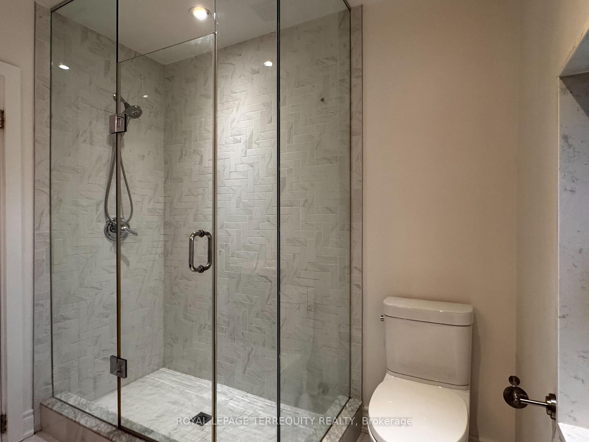 Photo 16 of 154 Sedgemount Drive, Scarborough, Woburn — HOMEH