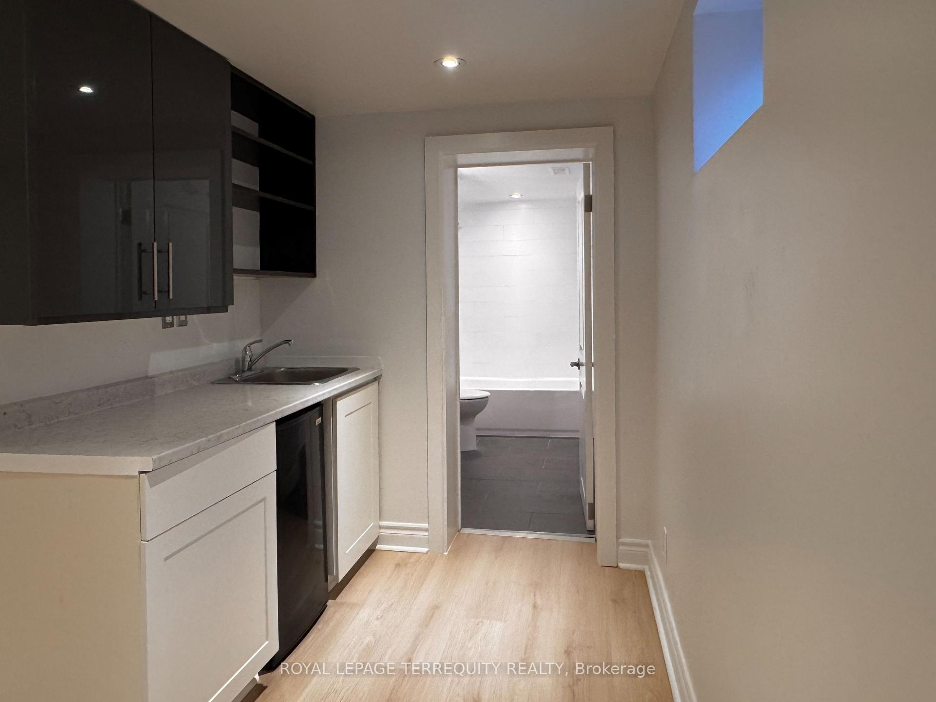 Photo 20 of 154 Sedgemount Drive, Scarborough, Woburn — HOMEH