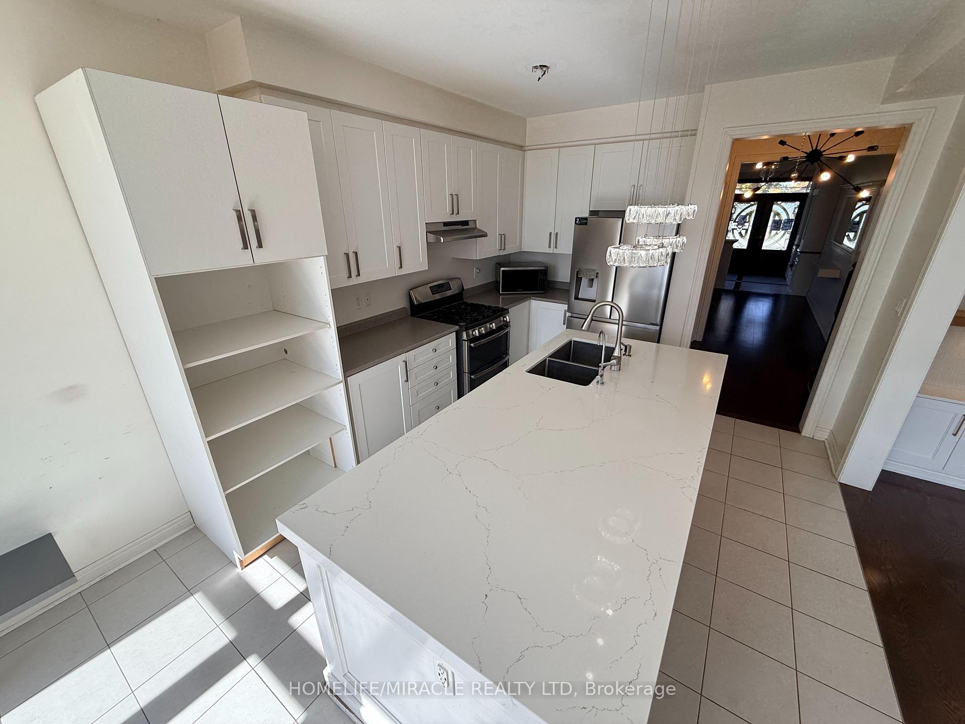 Photo 19 of 55 Treetops Boulevard, New Tecumseth, Alliston — HOMEH