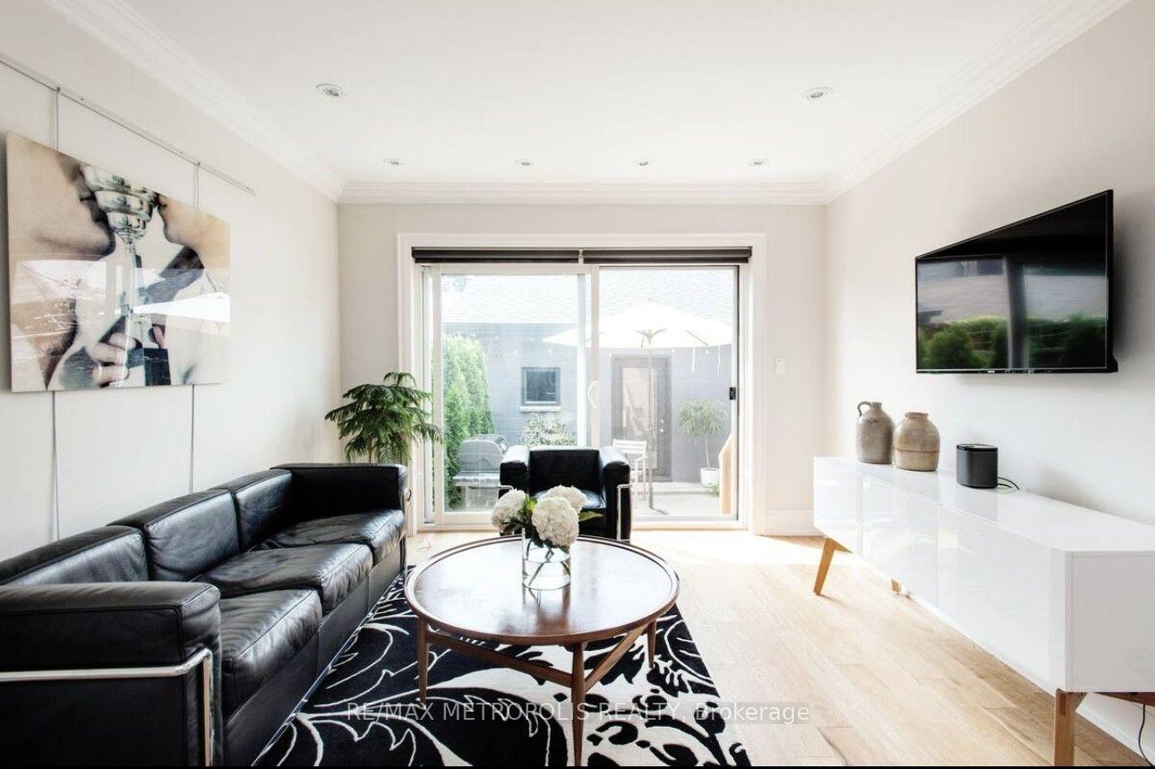 Photo 2 of Unit Main Floor, 72 Grace Street, Toronto, Trinity-Bellwoods — HOMEH