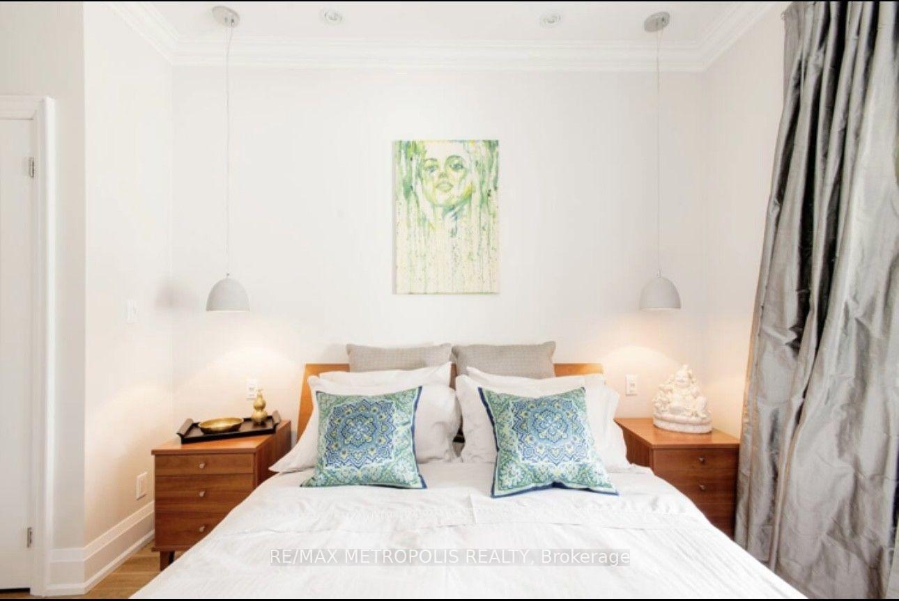 Photo 5 of Unit Main Floor, 72 Grace Street, Toronto, Trinity-Bellwoods — HOMEH